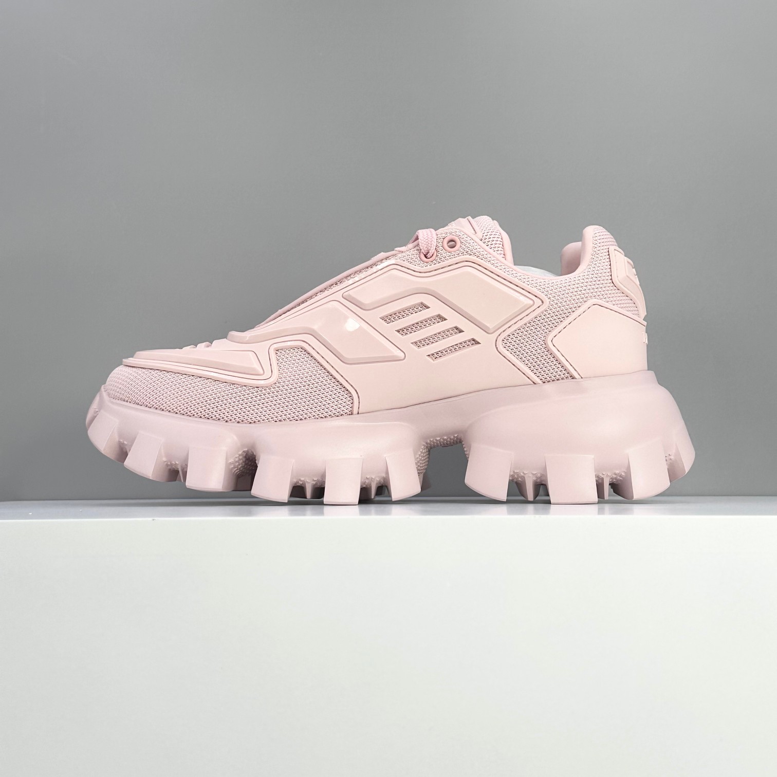 Prada Sneakers Pink L-s