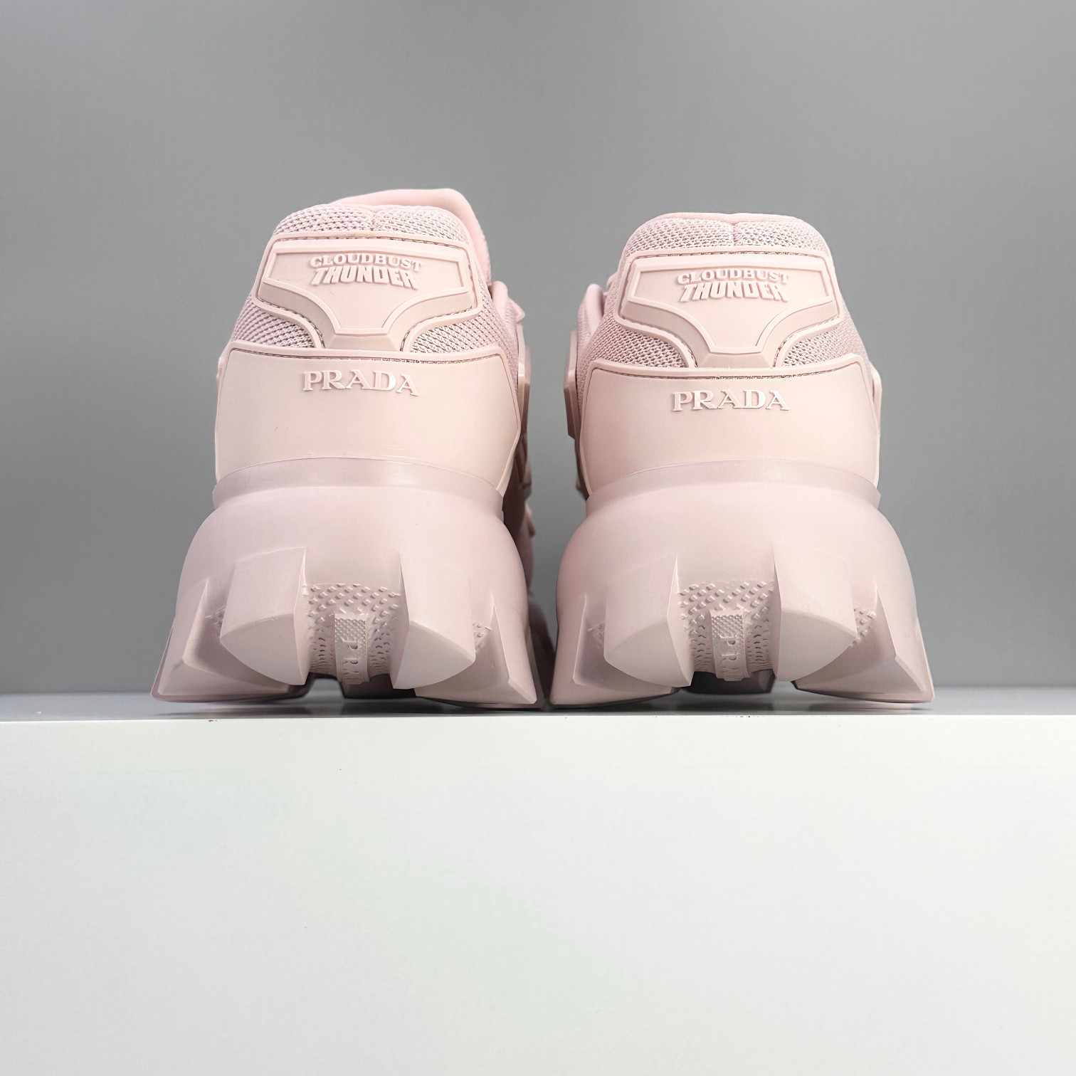 Prada Sneakers Pink L-s