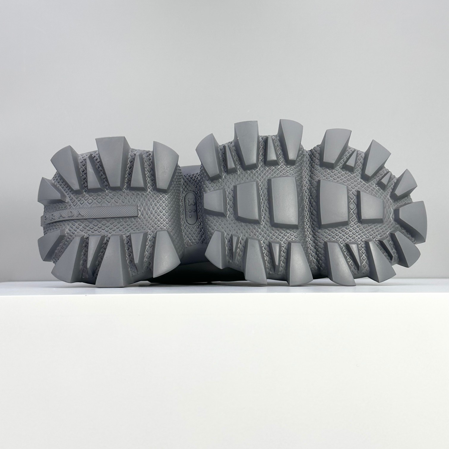 Adidas Prada Sneakers Gray L-s