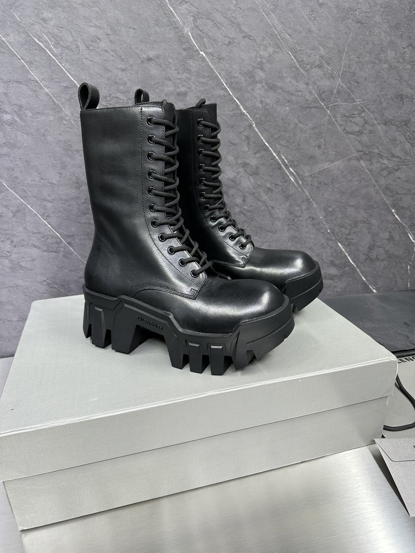 Leather Shoes Black L