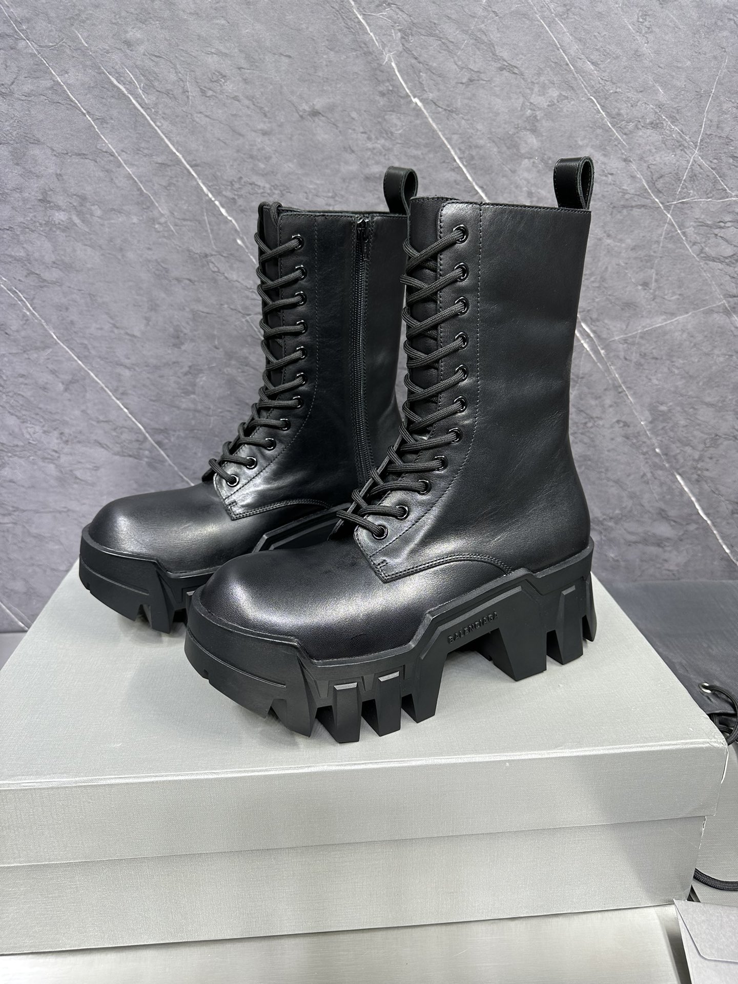 Leather Shoes Black L