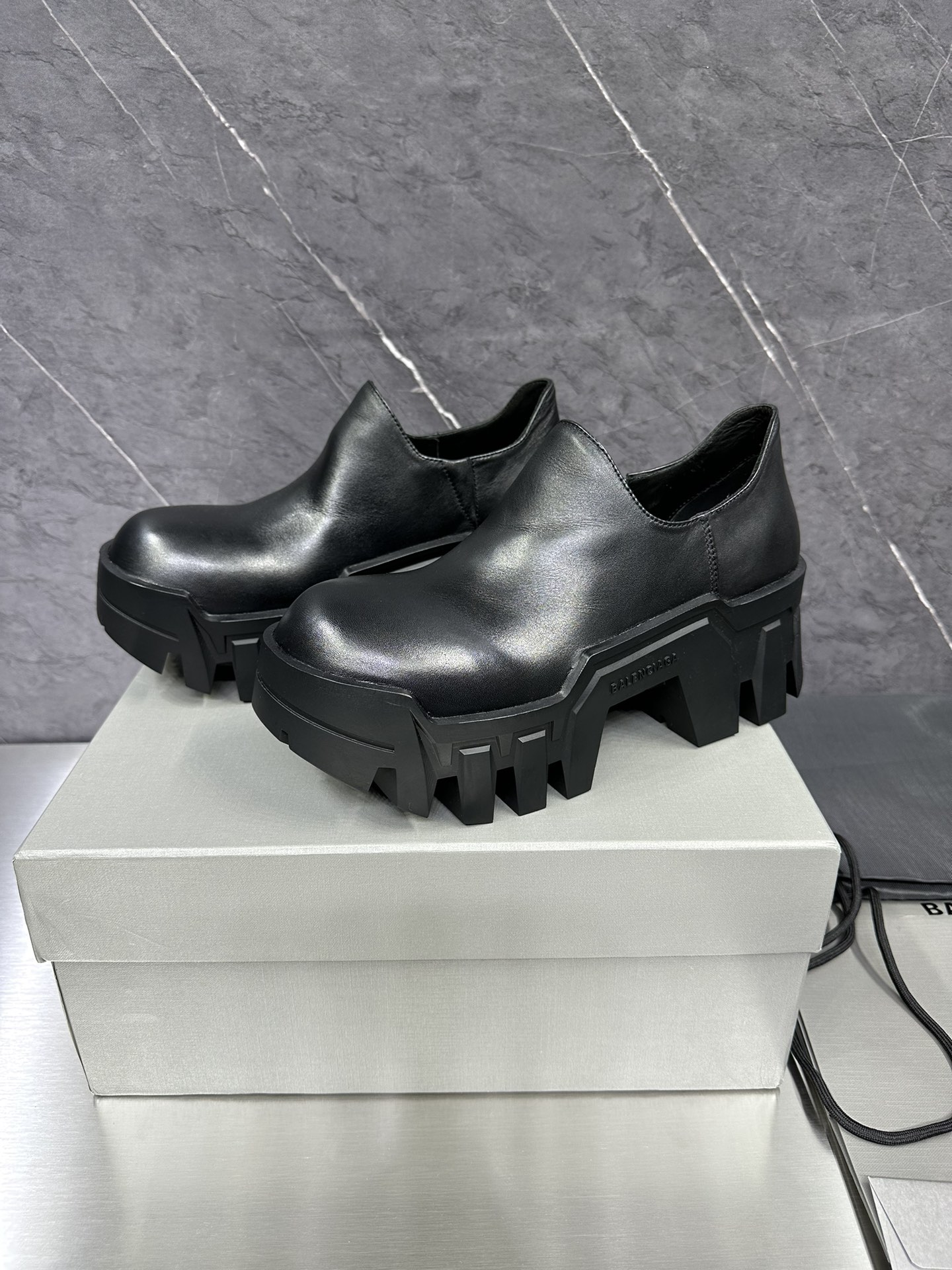 Leather Shoes Black L