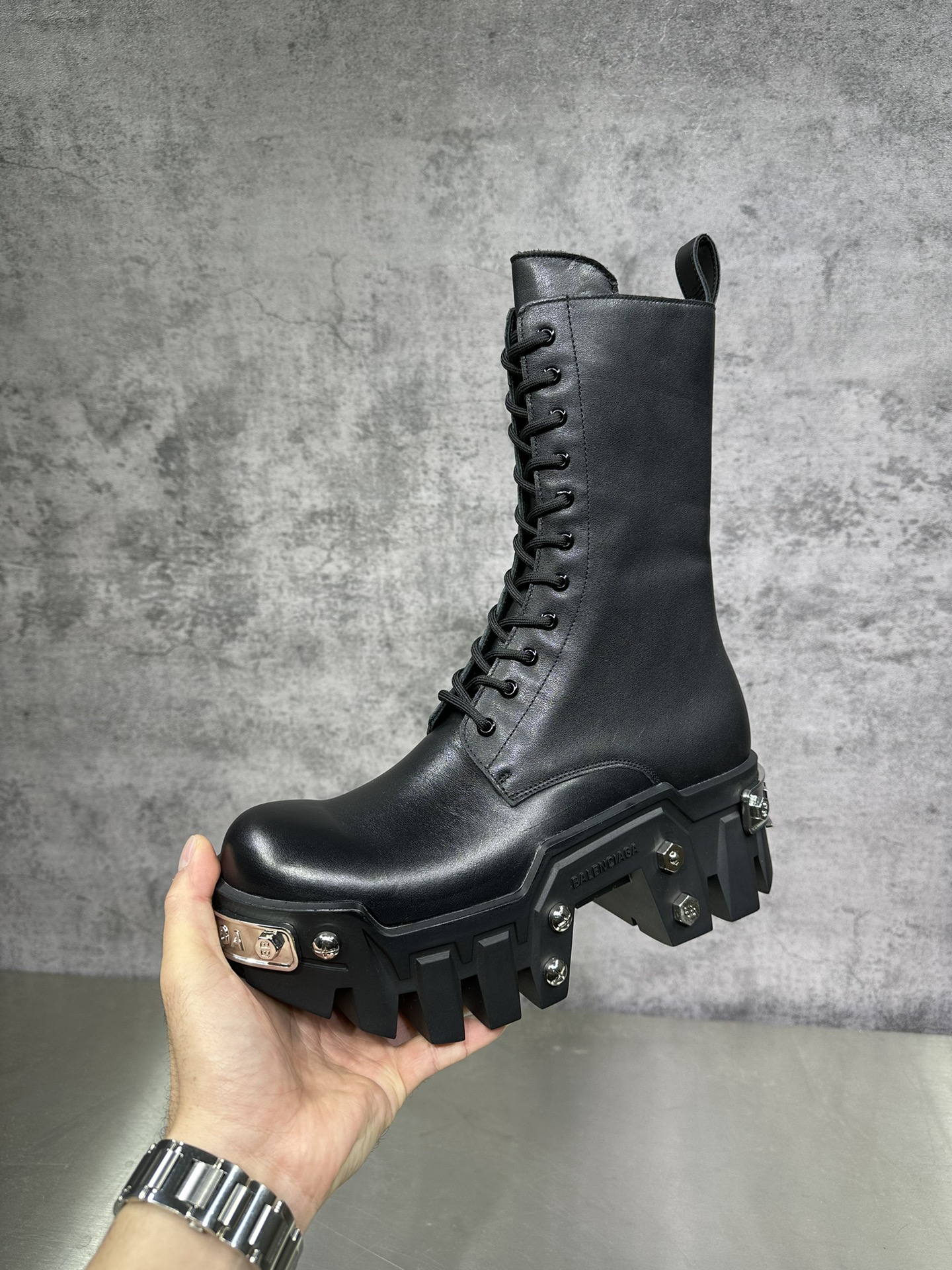 Balenciaga Leather Shoes Black L