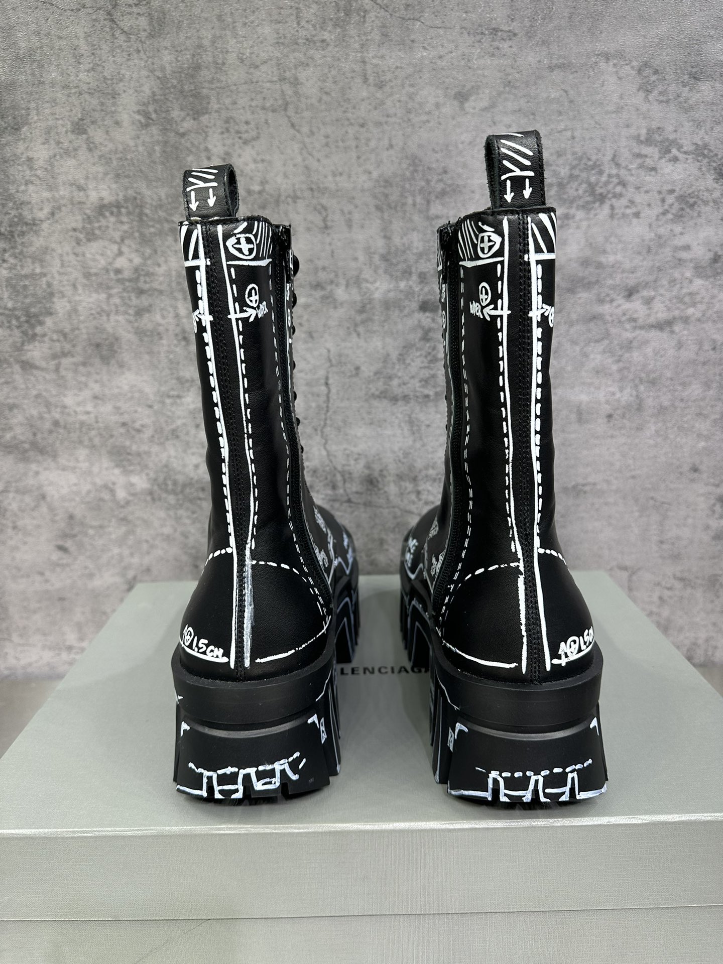 Balenciaga Basic Shoes Black L