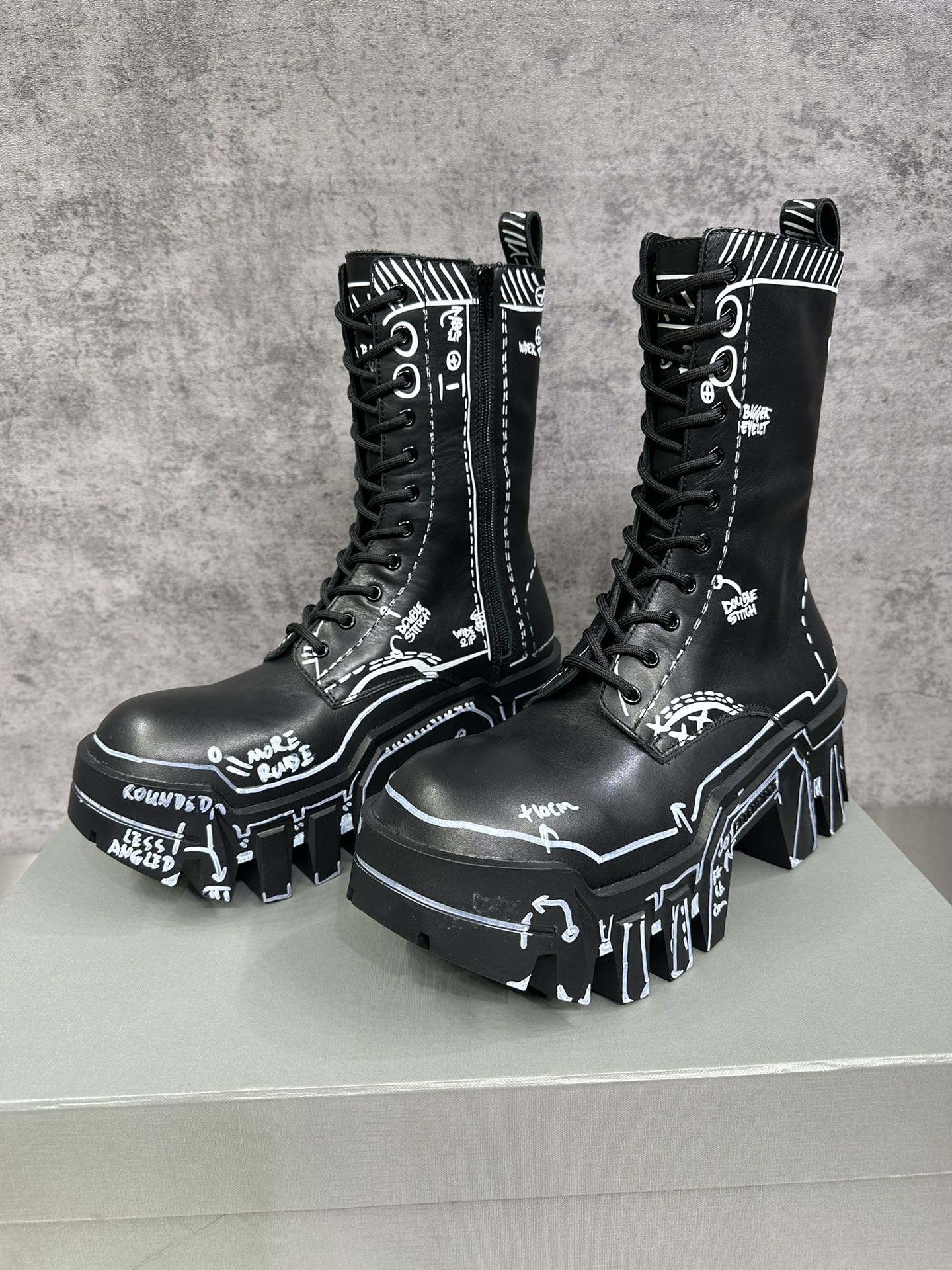 Balenciaga Basic Shoes Black L