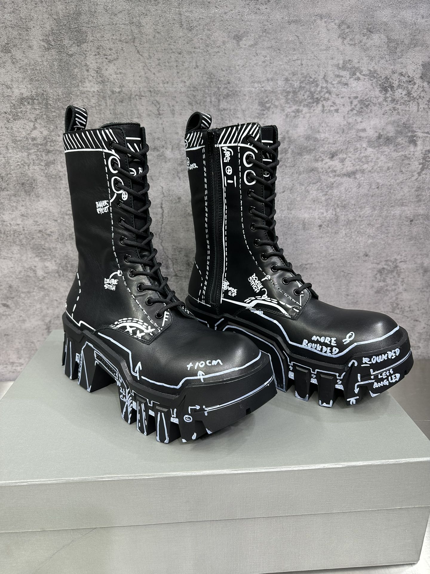 Balenciaga Basic Shoes Black L