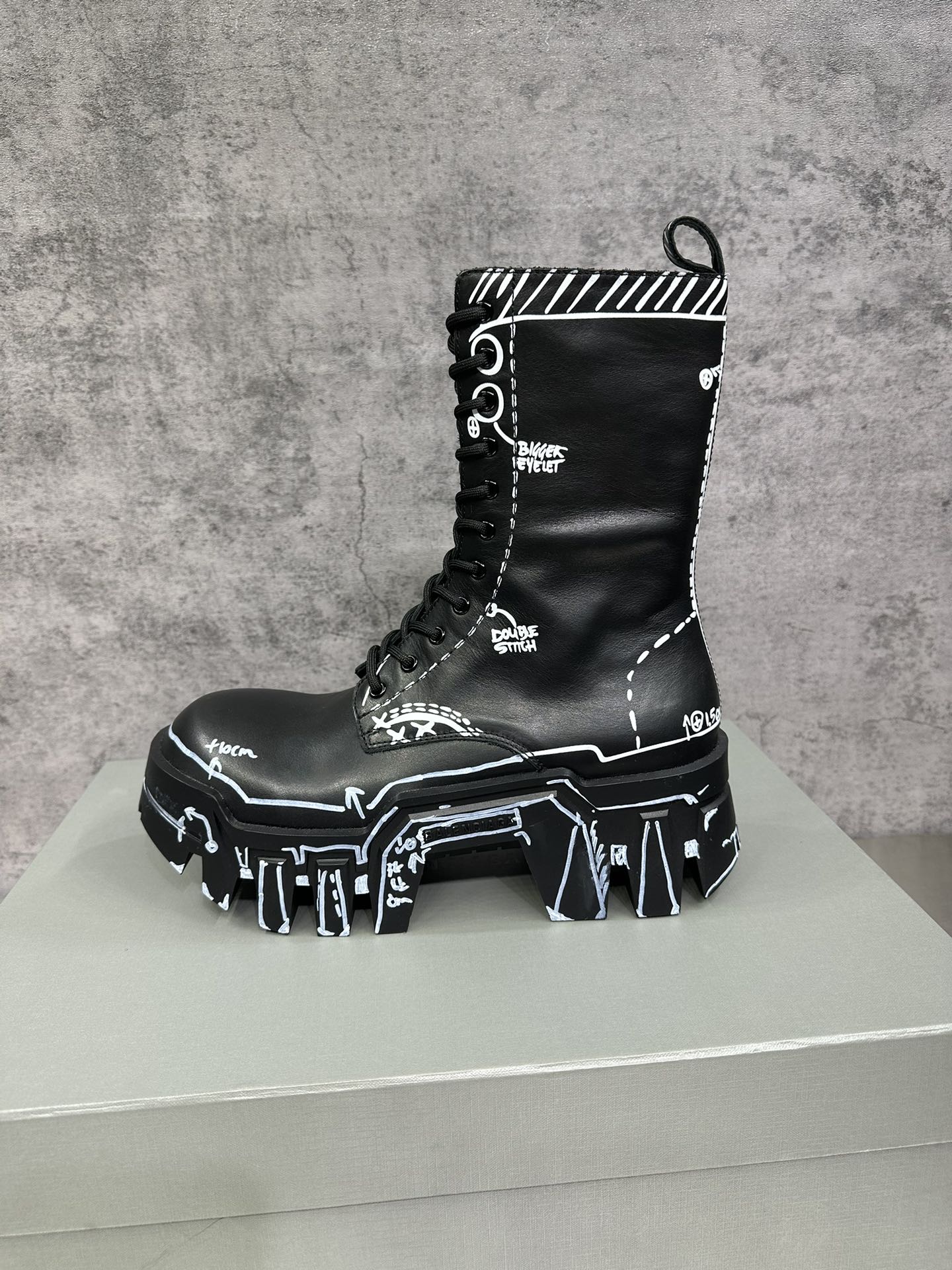 Balenciaga Basic Shoes Black L