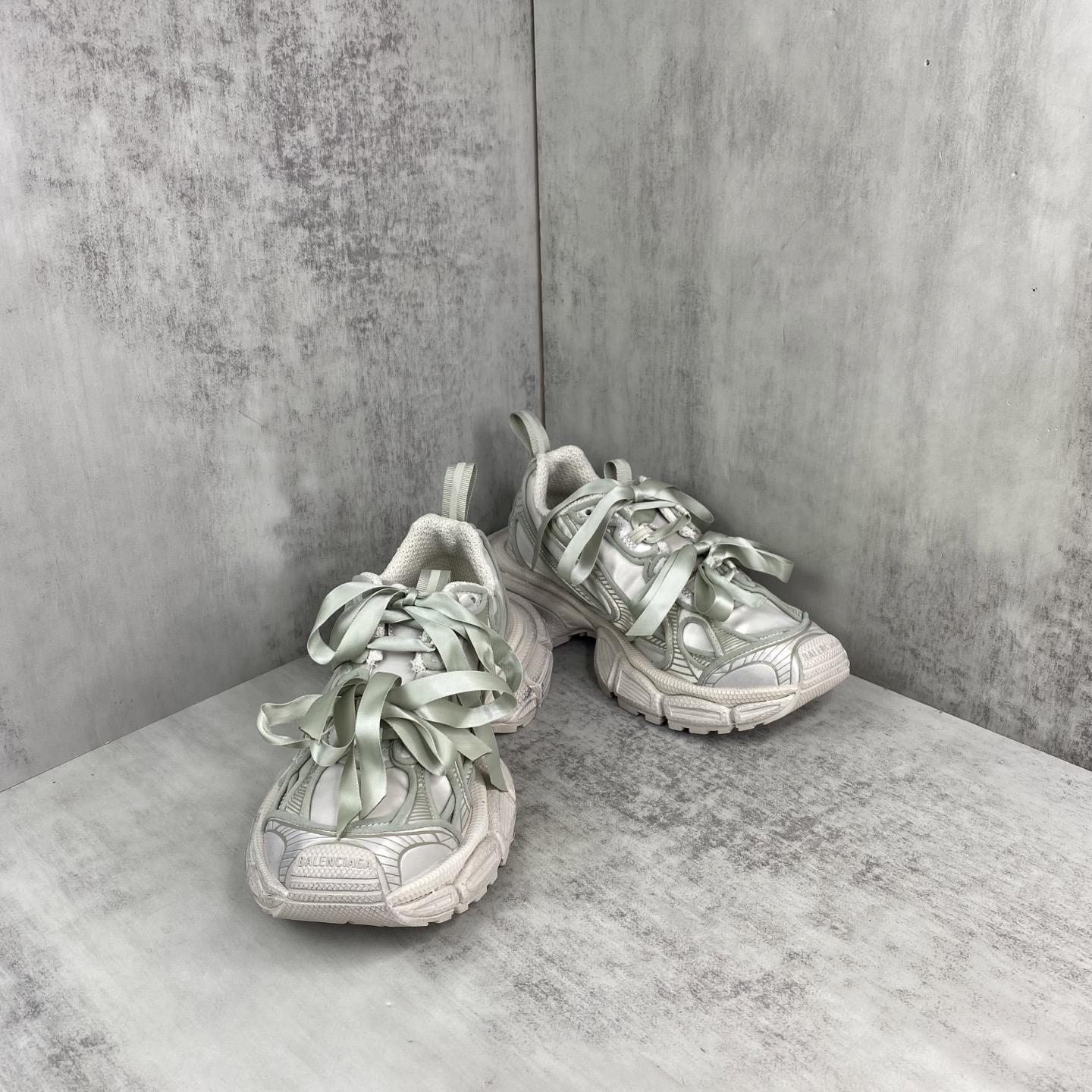 Balenciaga Basic Shoes L-xl