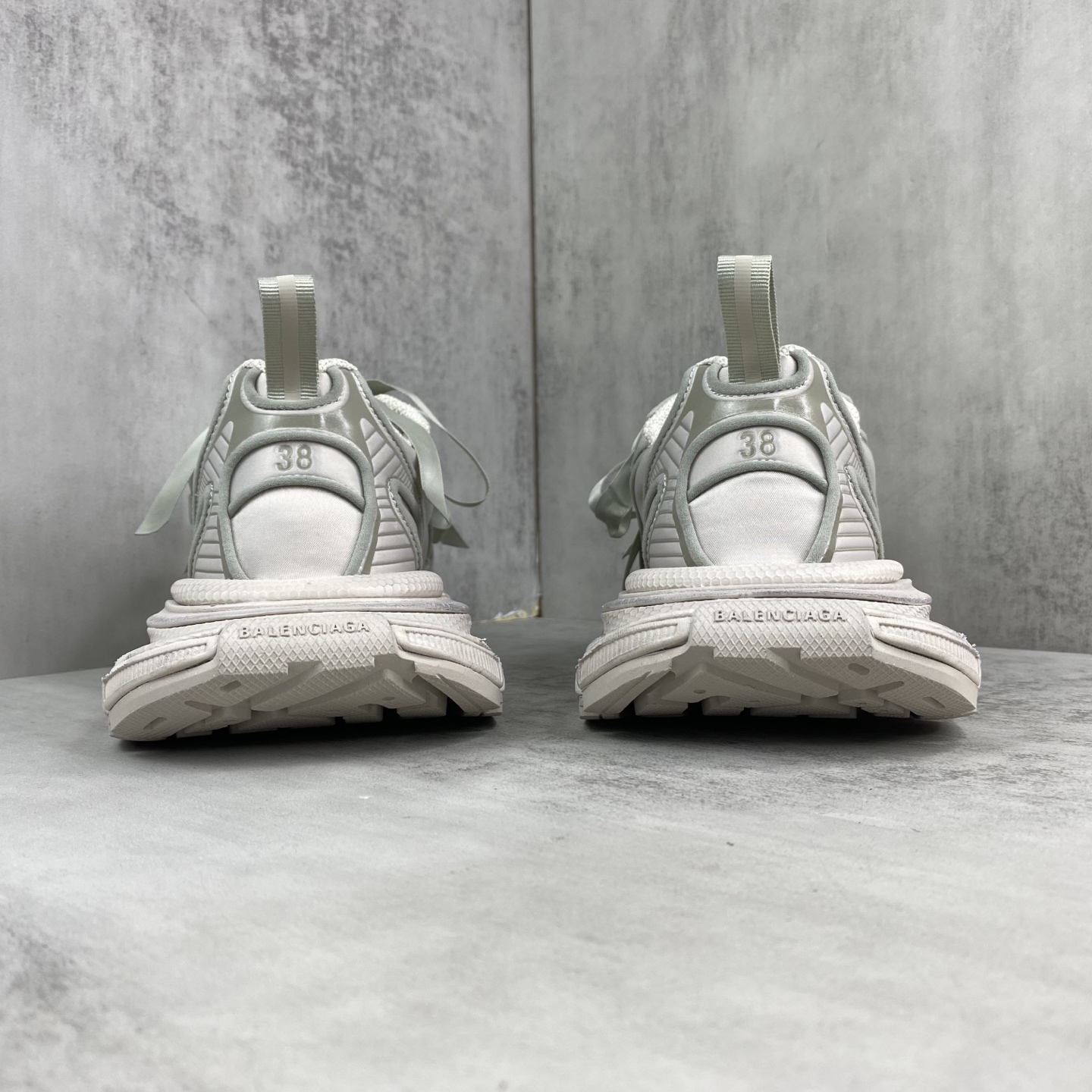 Balenciaga Basic Shoes L-xl