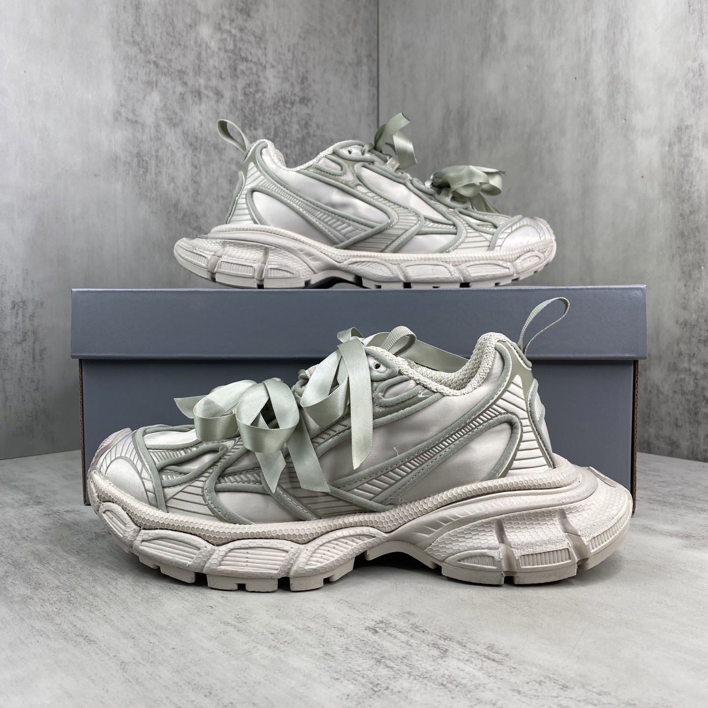 Balenciaga Basic Shoes L-xl