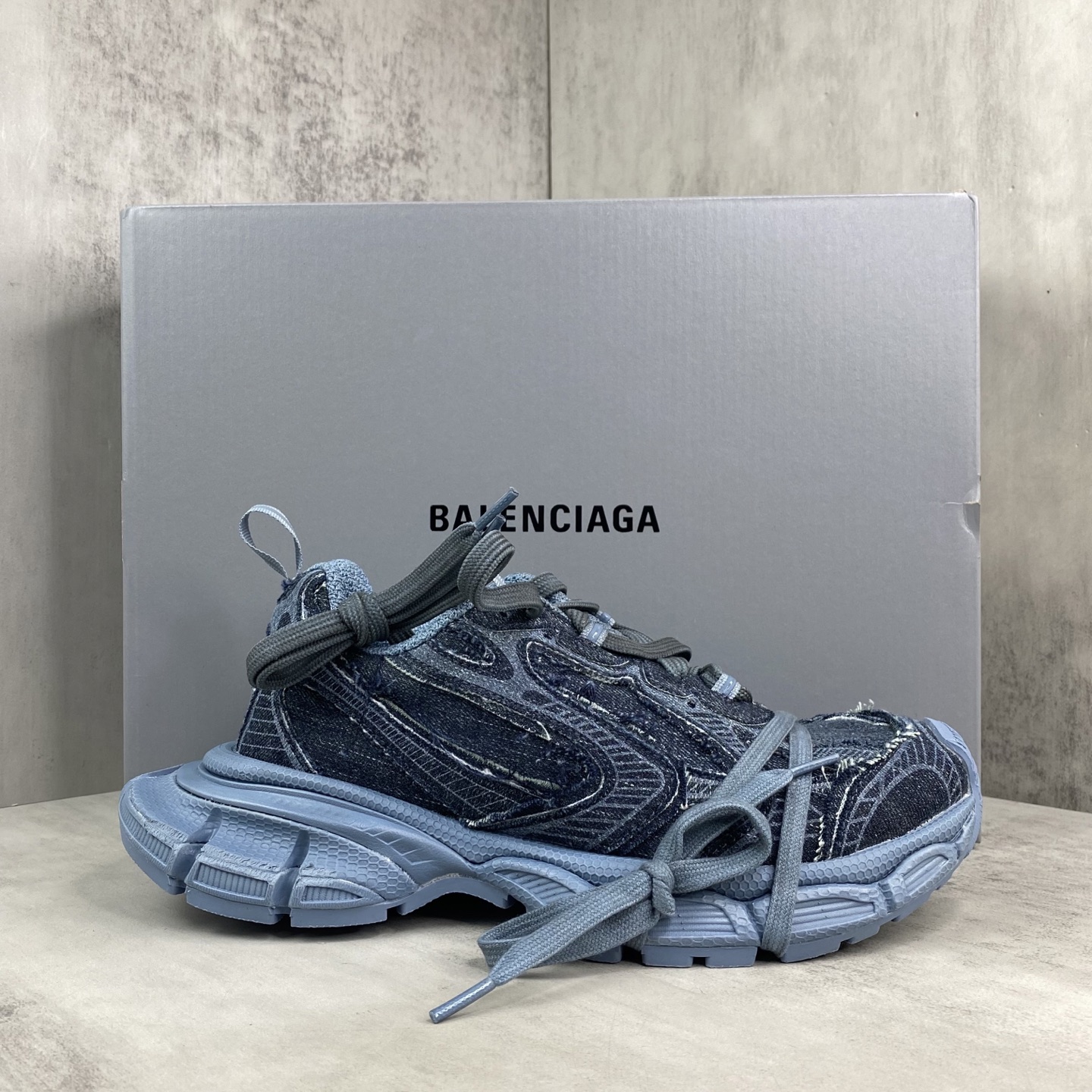 Balenciaga Basic Shoes L-xl