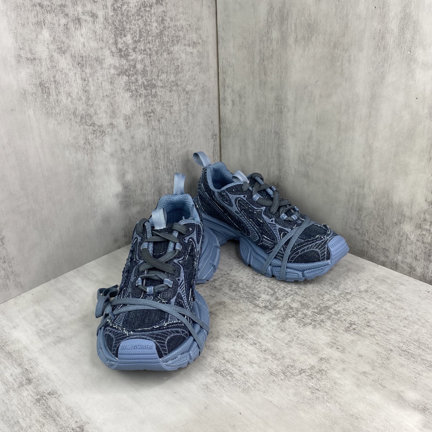 Balenciaga Basic Shoes L-xl