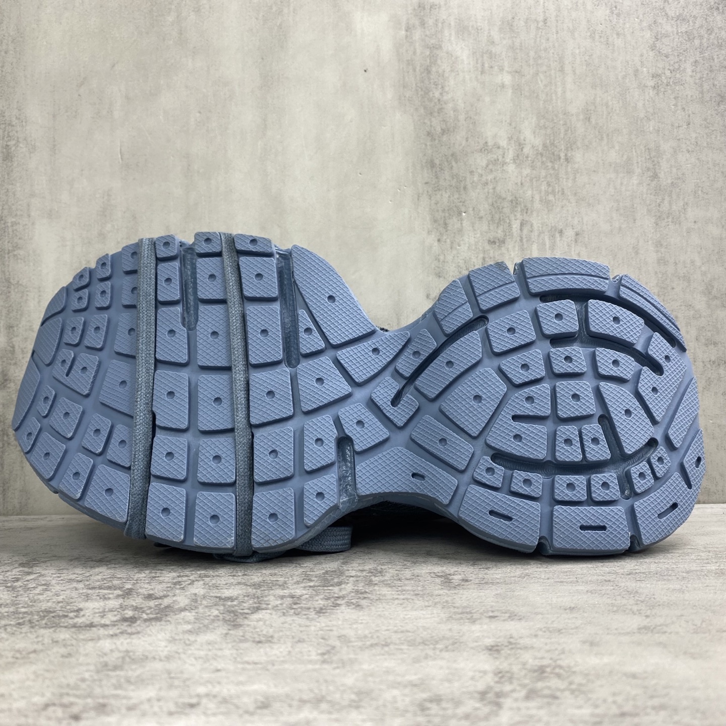 Balenciaga Basic Shoes L-xl