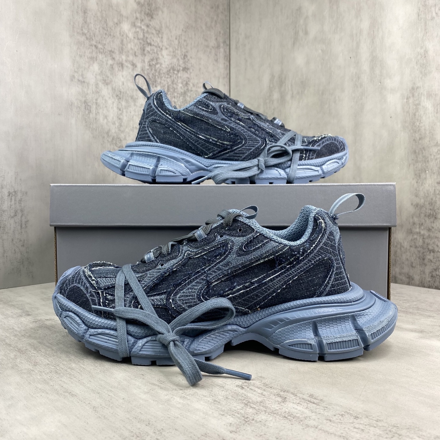 Balenciaga Basic Shoes L-xl