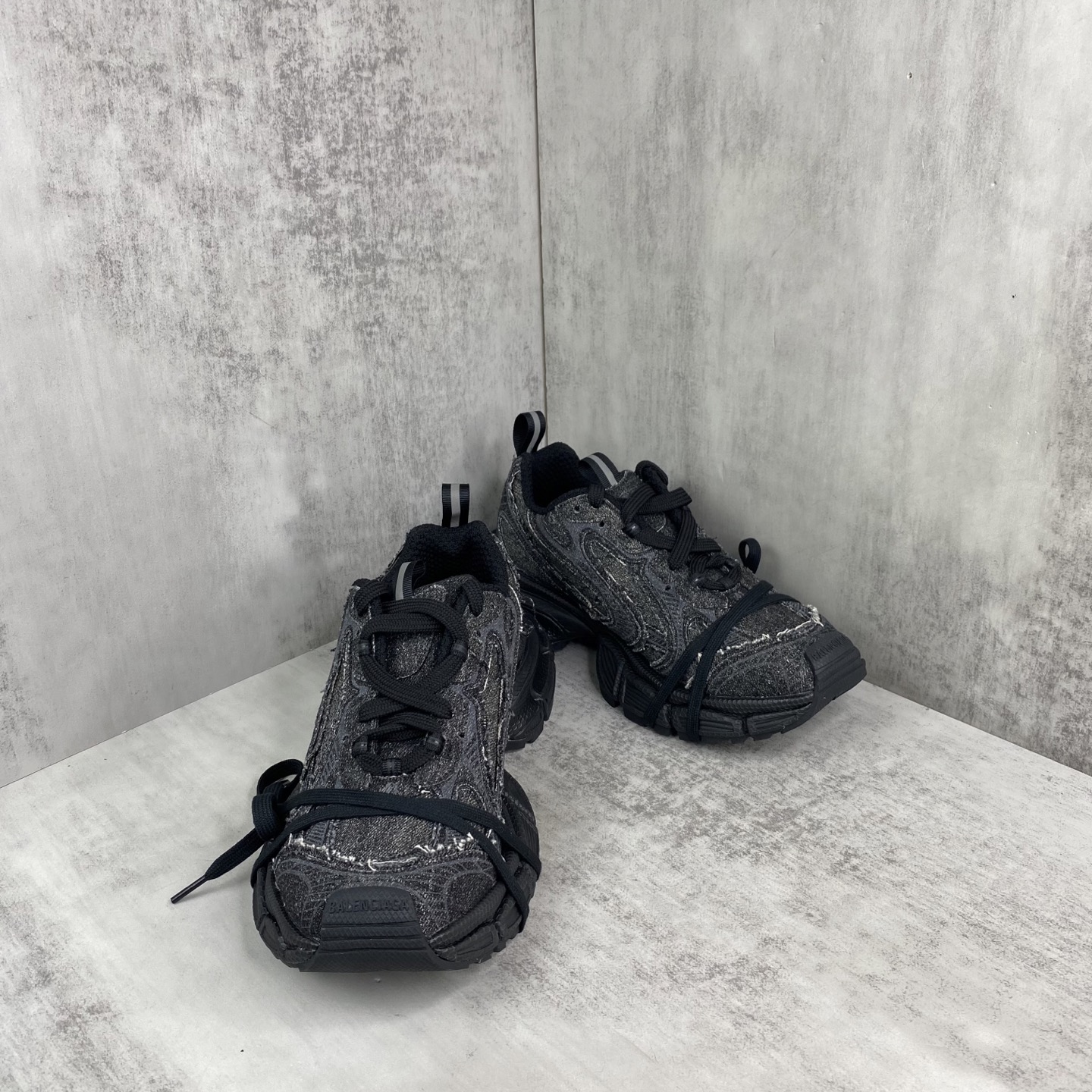 Balenciaga Basic Shoes L-xl