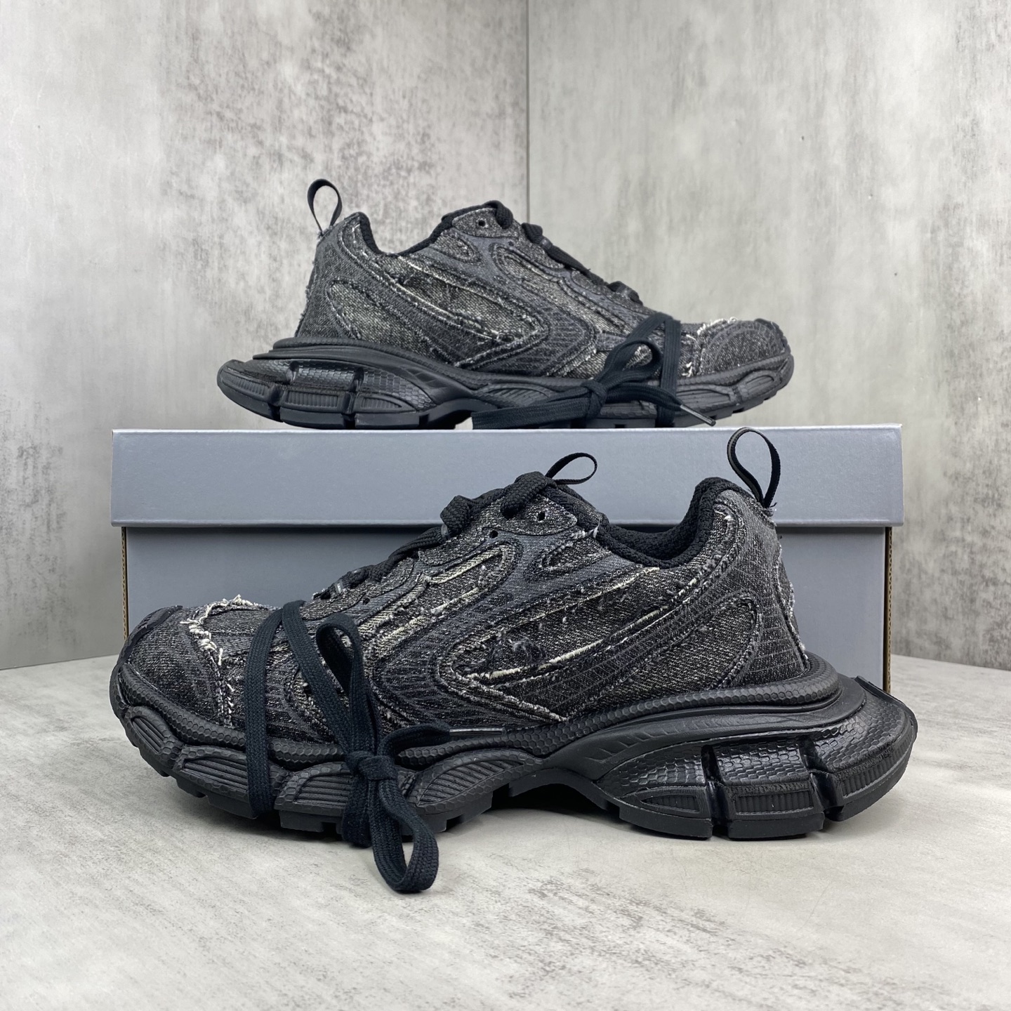 Balenciaga Basic Shoes L-xl