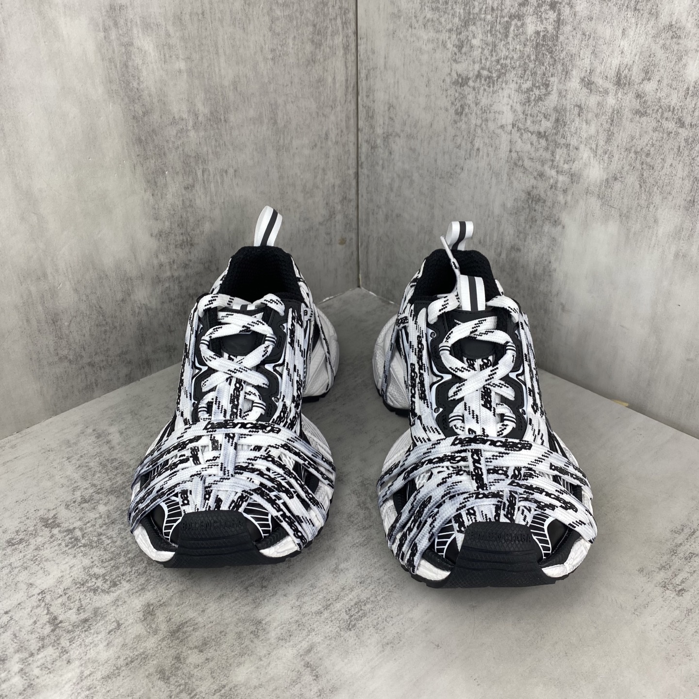 Balenciaga Basic Shoes L-xl