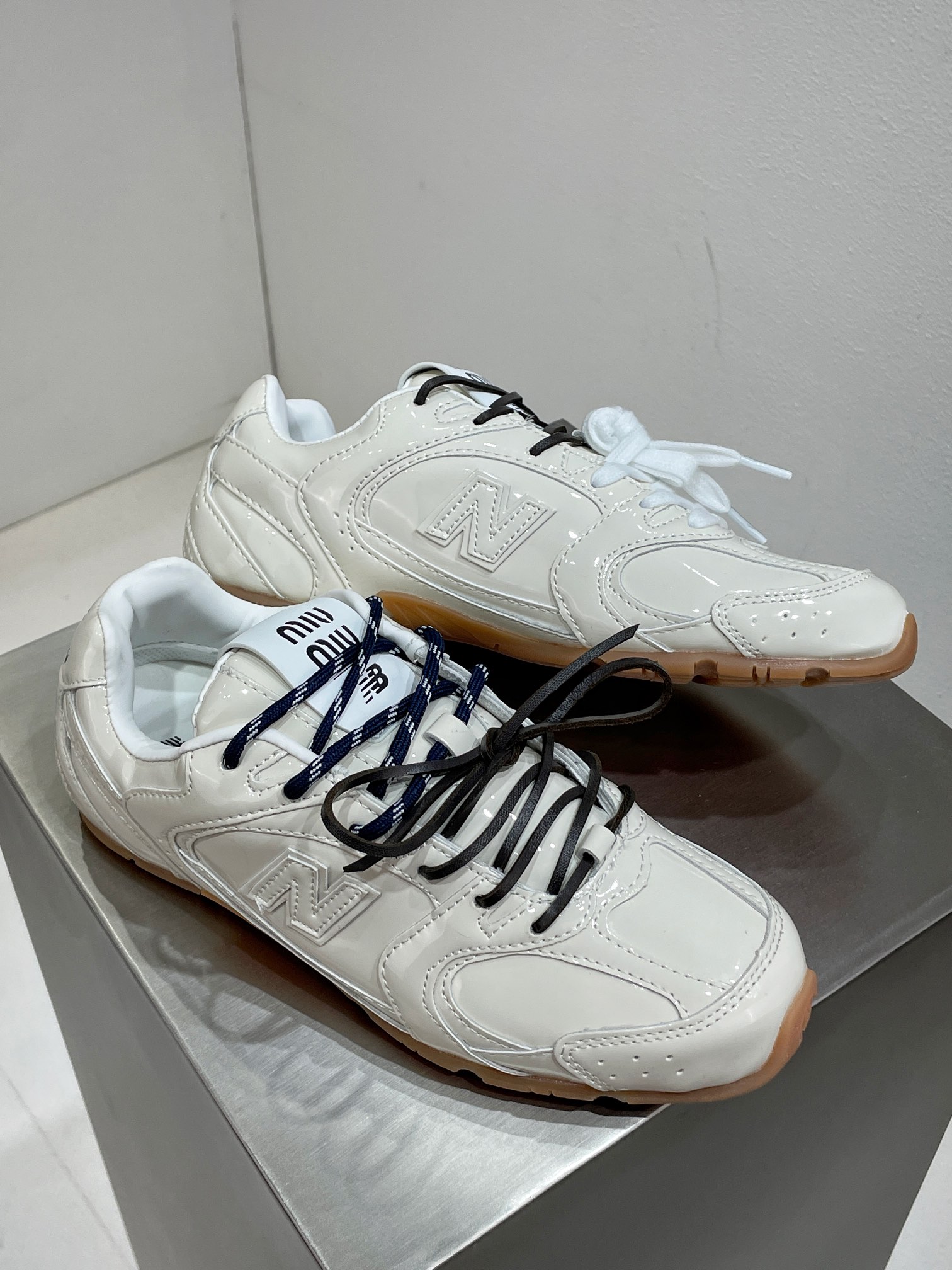 Adidas Balenciaga Jordan Miu Miu New Balance Prada Male Running Shoes Brown M-l-s