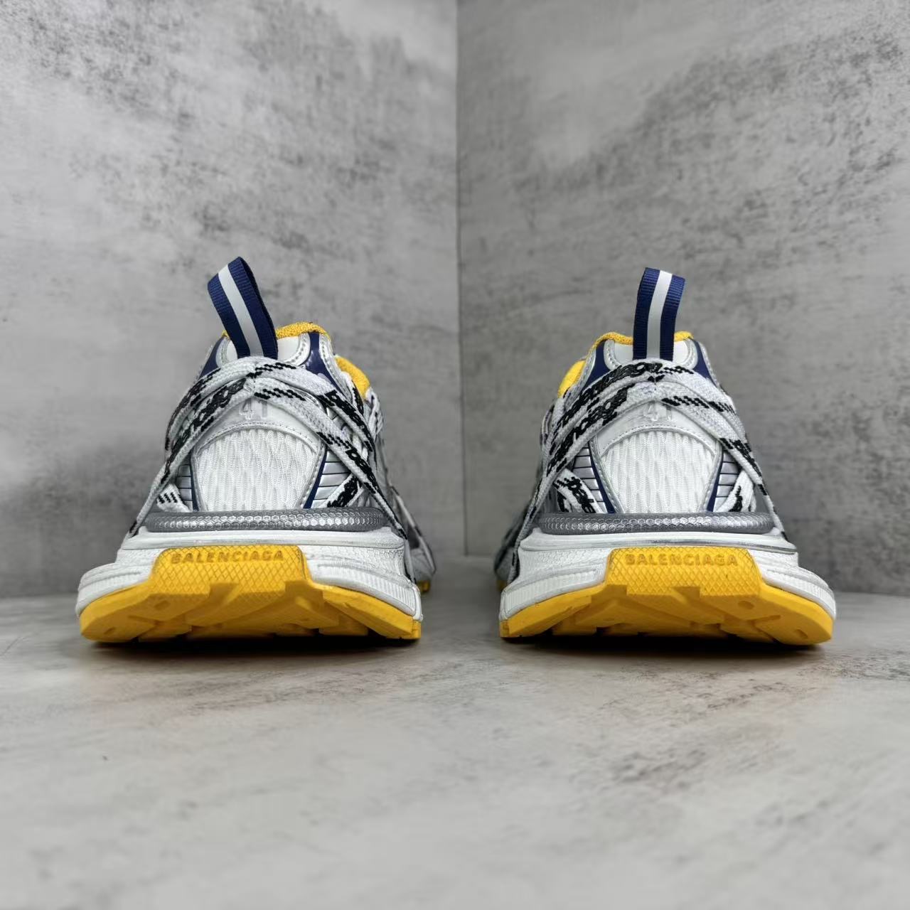 Basic Shoes L-xl
