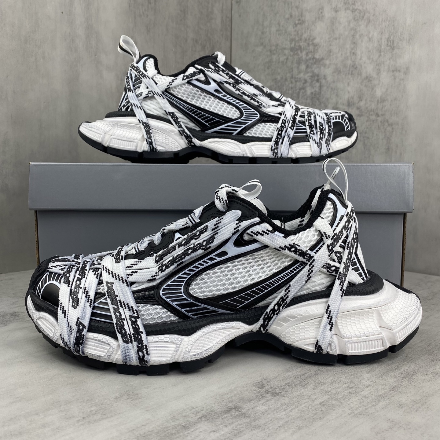 Basic Shoes L-xl