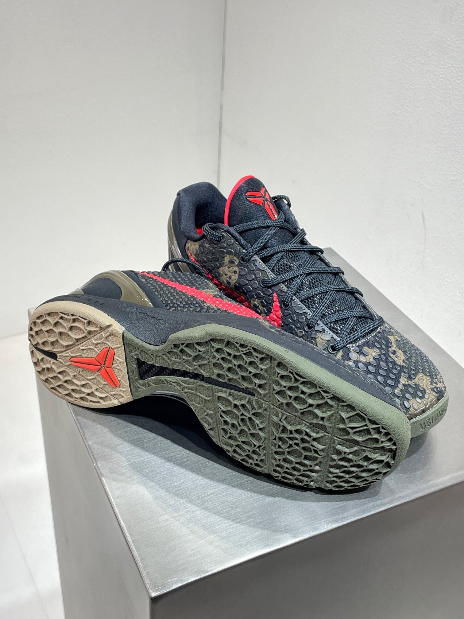 Male Basic Shoes Red M-l-s