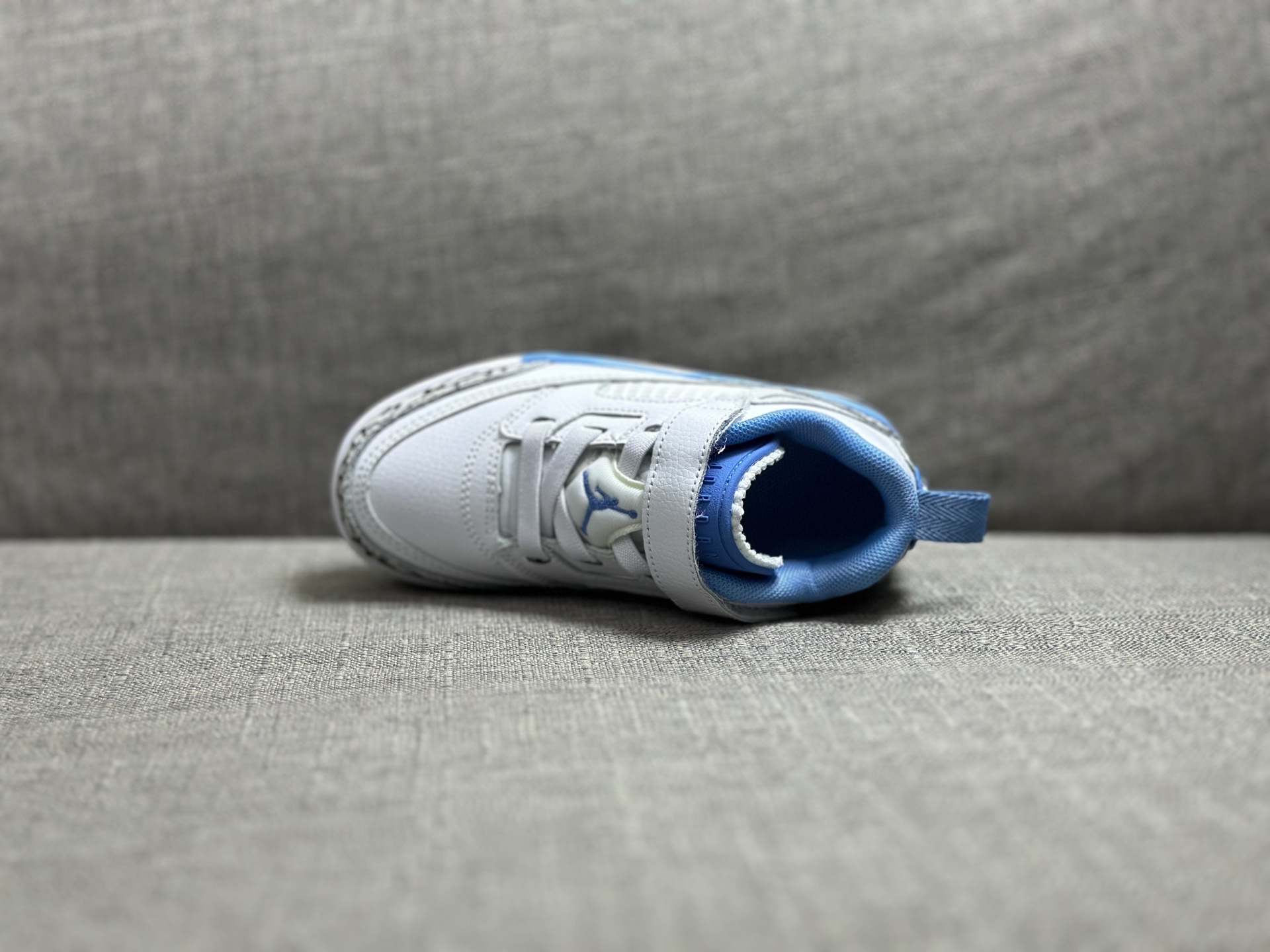 Jordan Nike Basic Shoes S