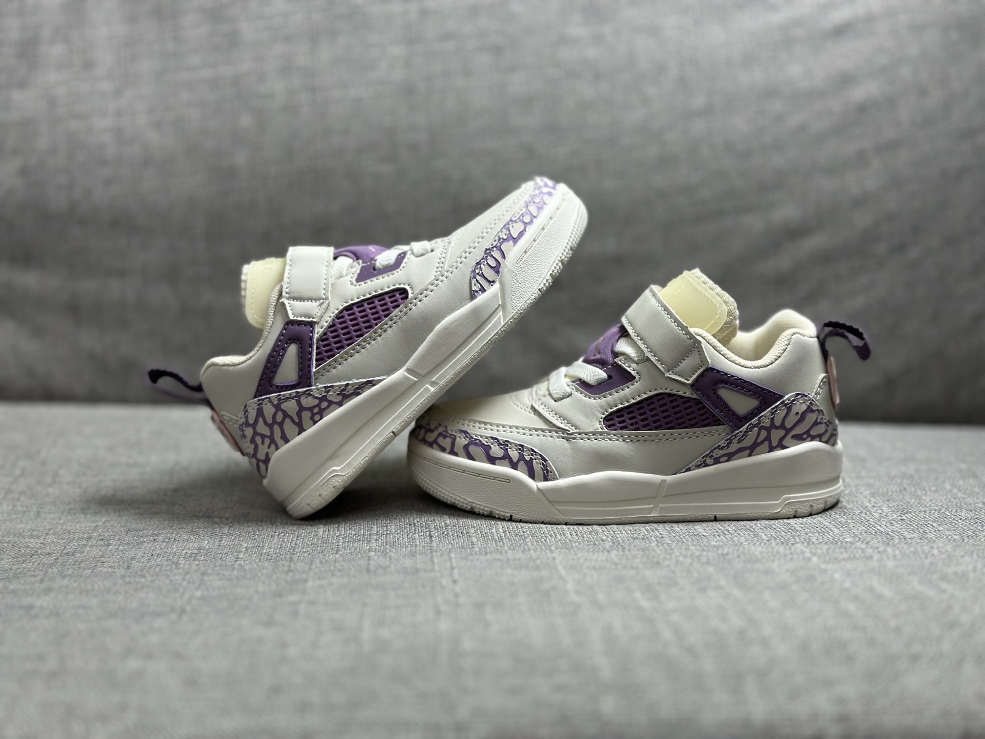 Jordan Nike Basic Shoes S