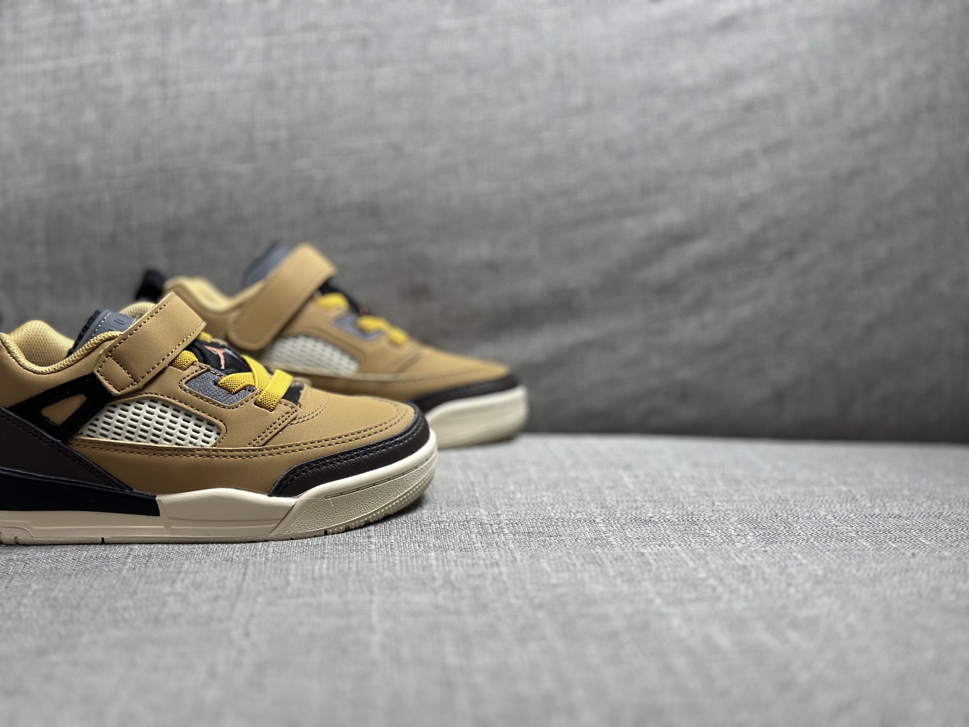 Jordan Nike Basic Shoes S