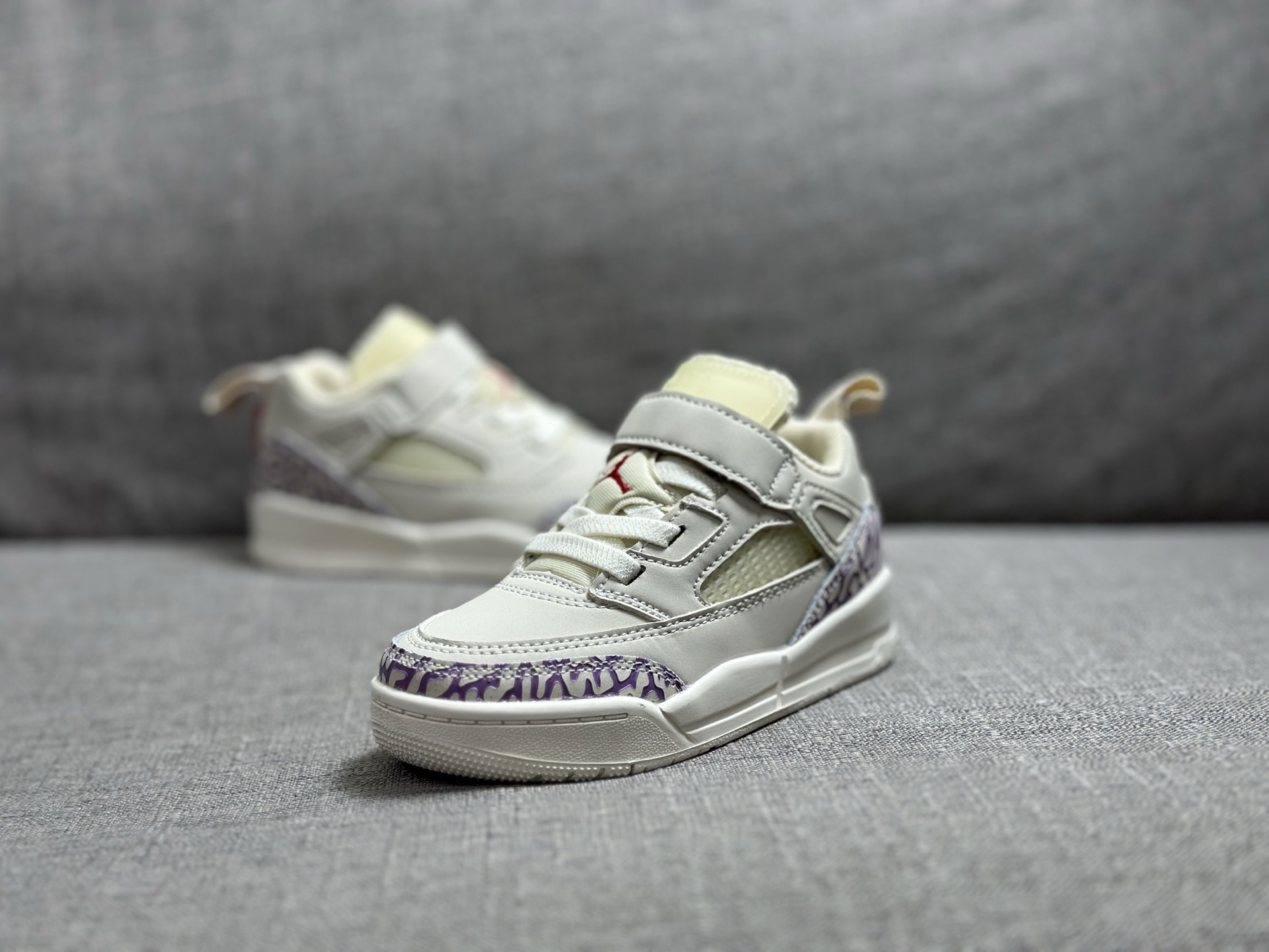 Jordan Nike Basic Shoes S