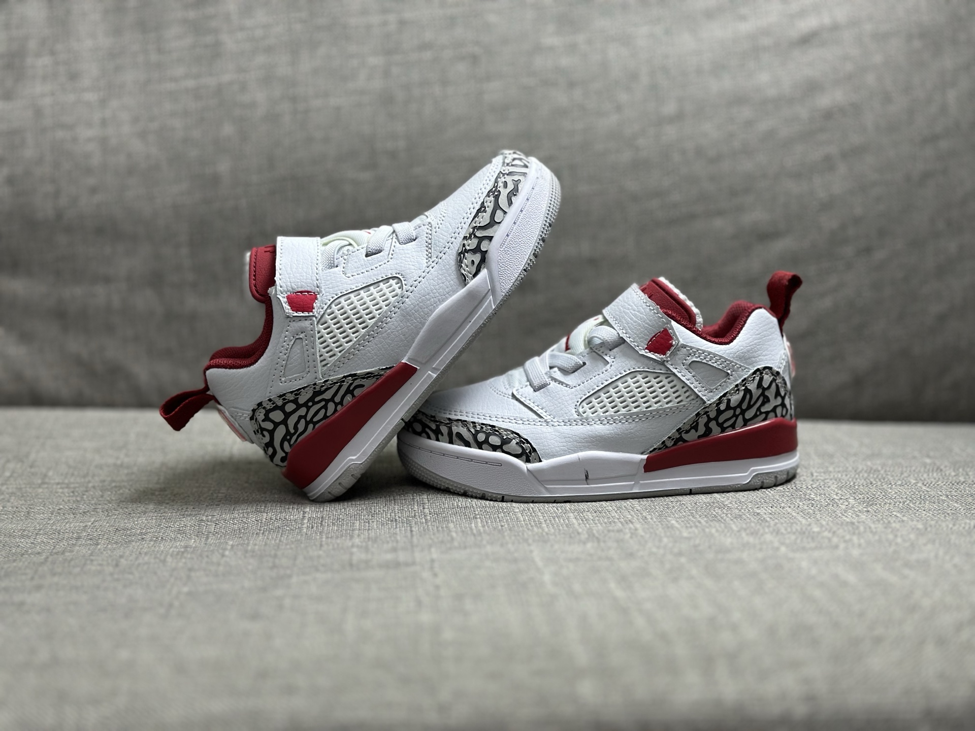 Jordan Nike Basic Shoes S