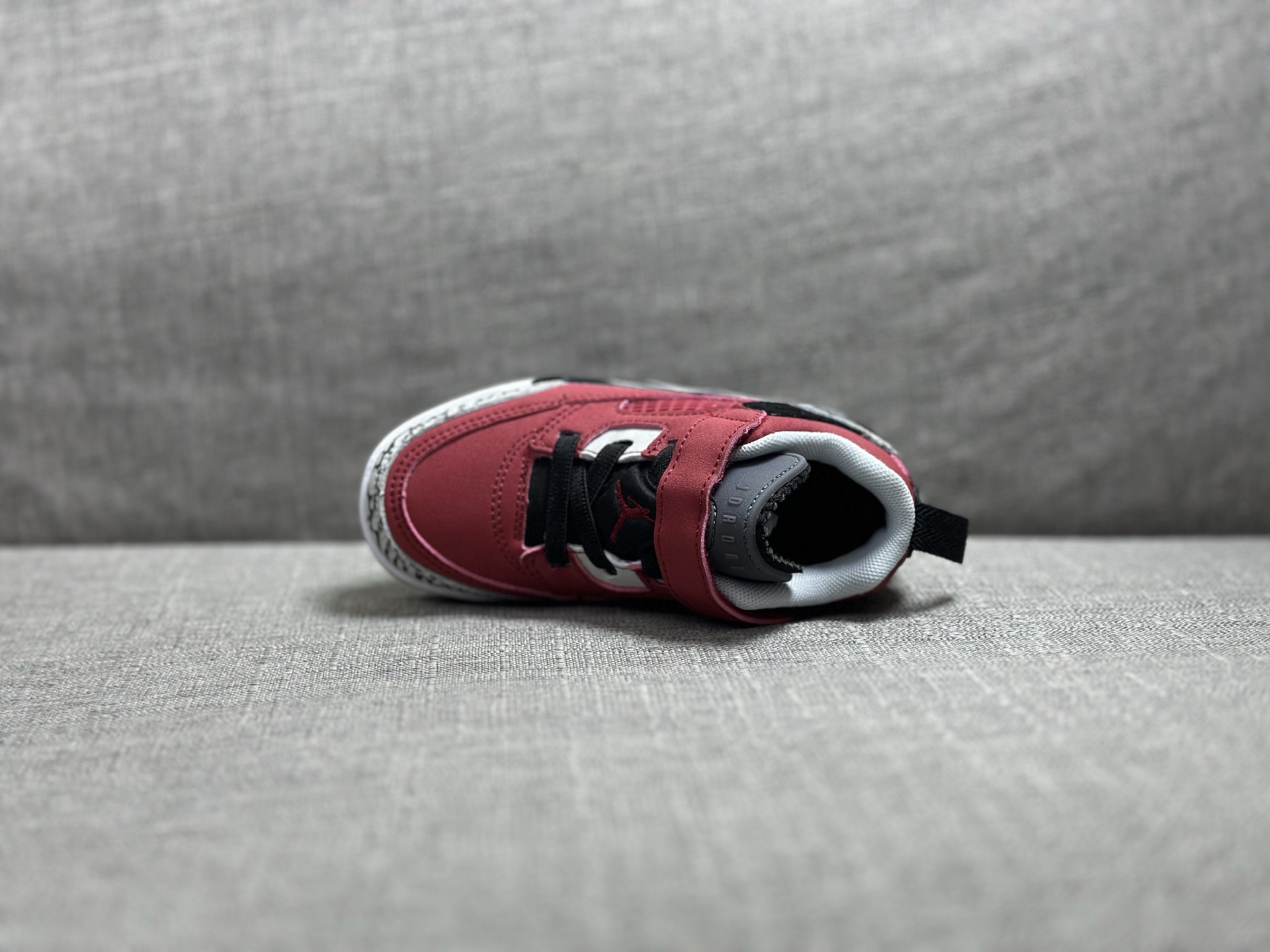 Jordan Nike Basic Shoes S