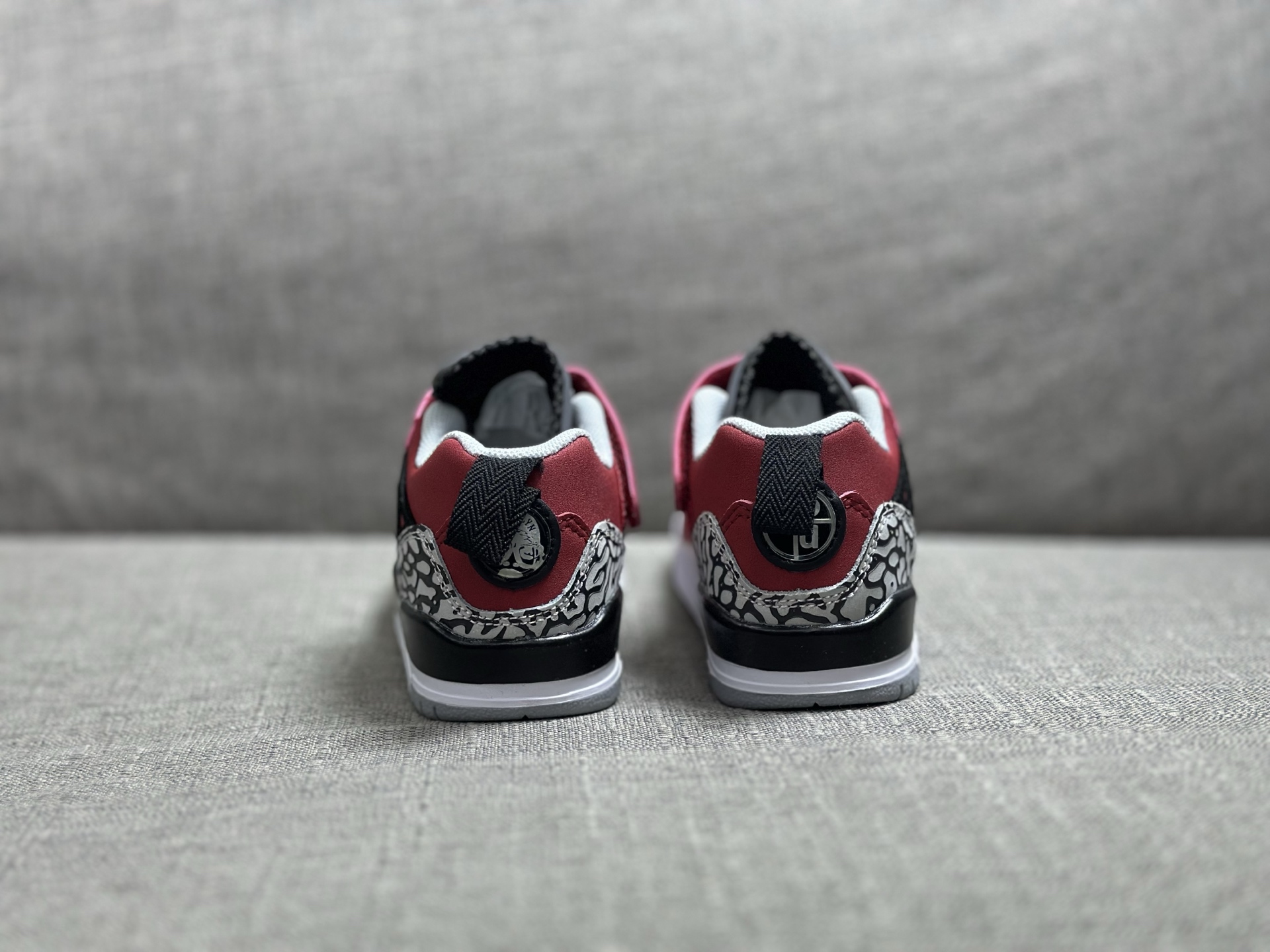 Jordan Nike Basic Shoes S