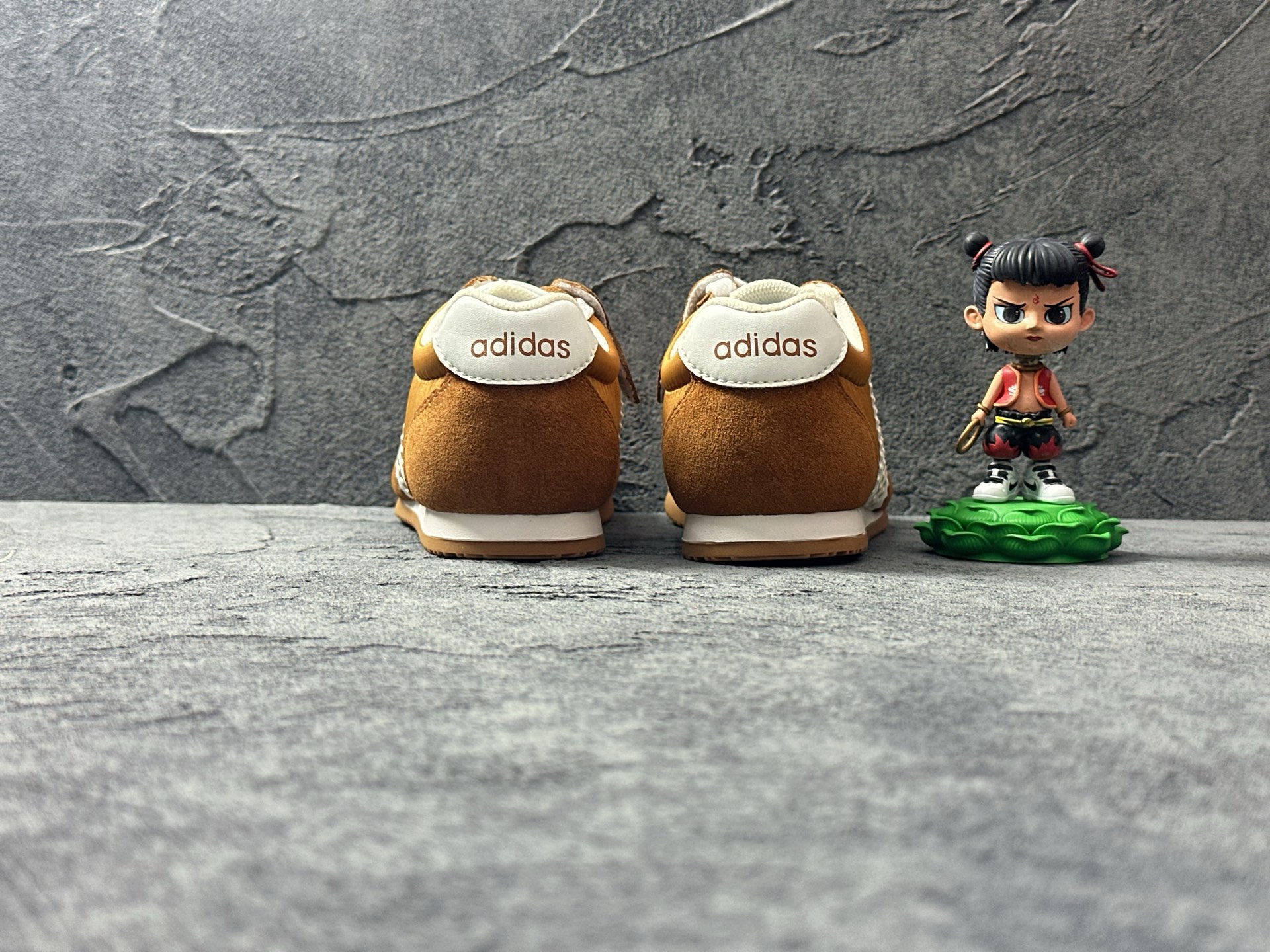 Adidas Basic Shoes Lightweight S