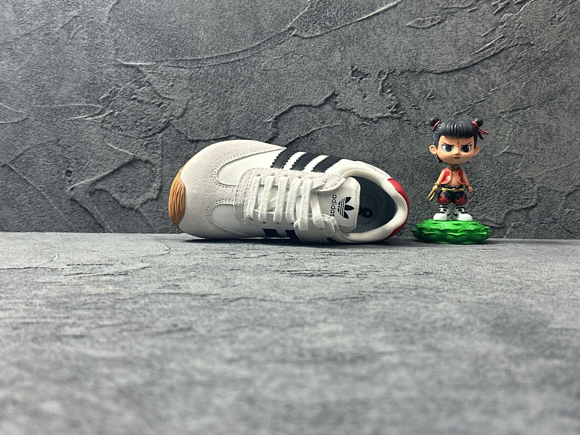 Adidas Basic Shoes Lightweight S