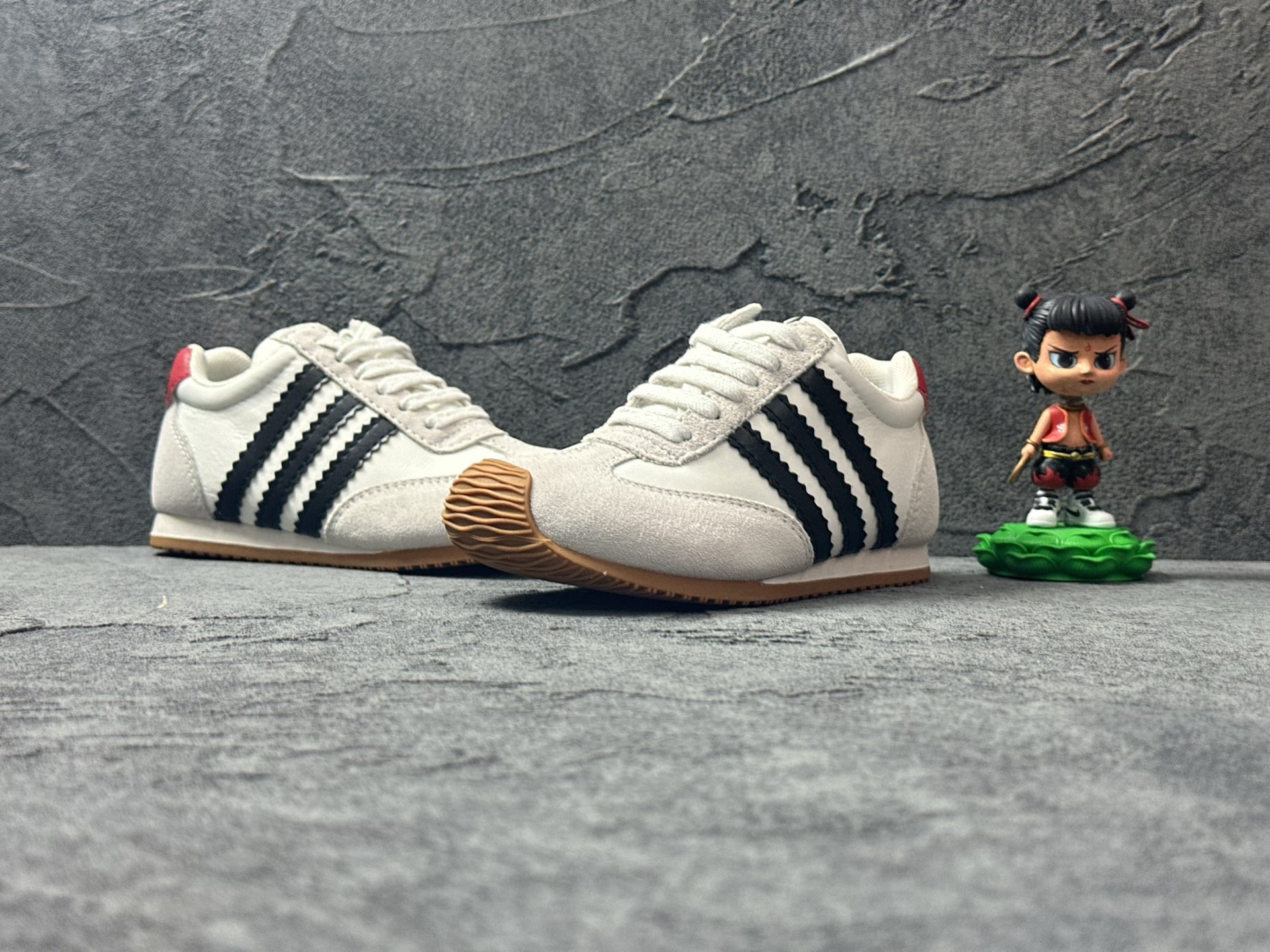 Adidas Basic Shoes Lightweight S