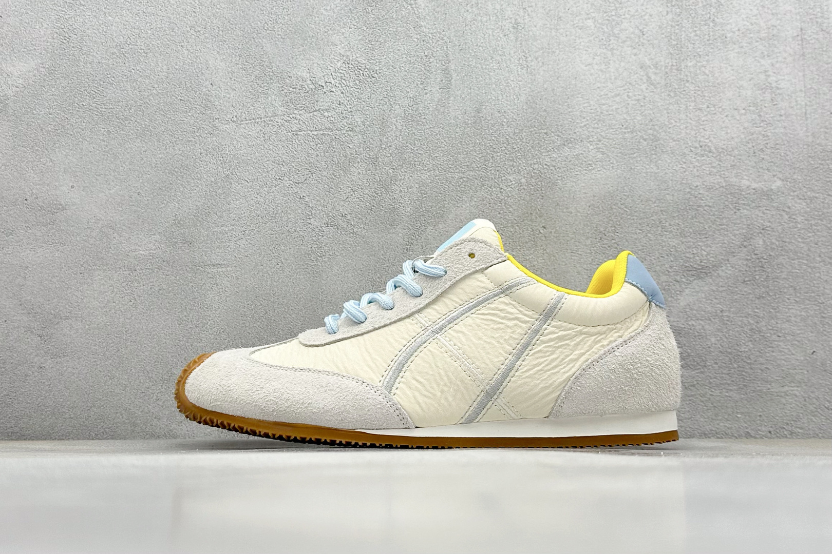 Female Basic Shoes M