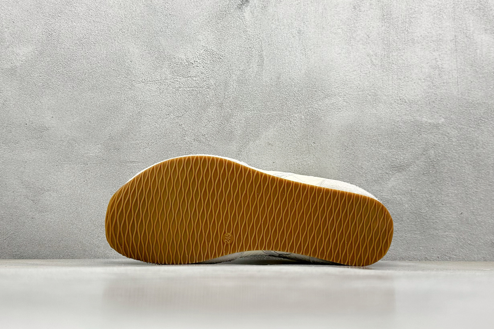 Female Basic Shoes M