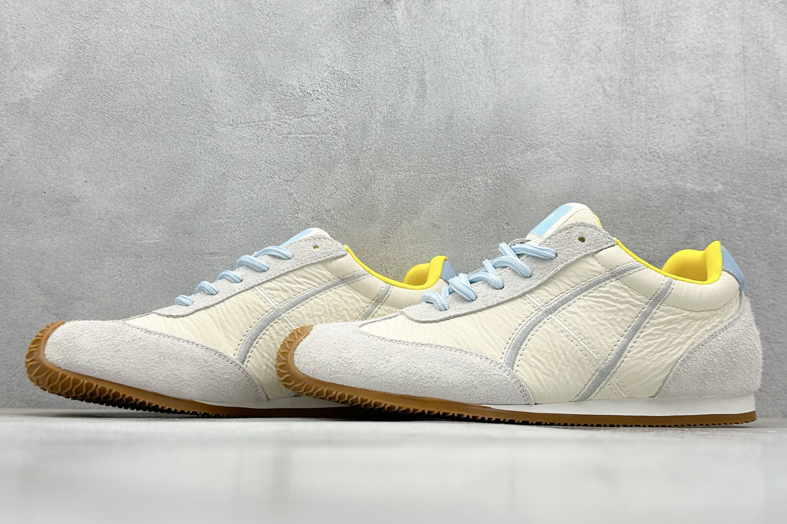 Female Basic Shoes M