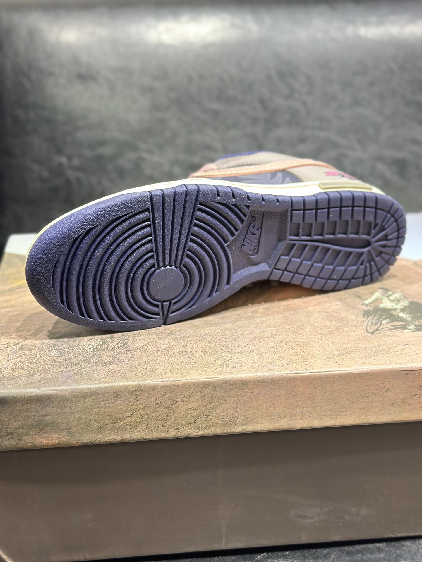 Calvin Klein Nike Board Shoes L