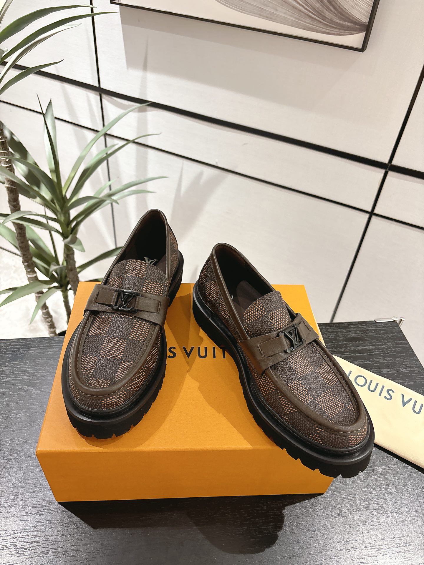 Louis Vuitton Male Loafers Cow Leather M-l-s