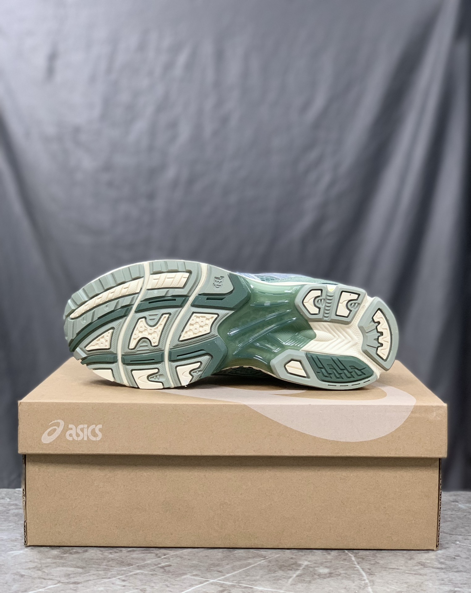 Asics Running Shoes Breathable L-s