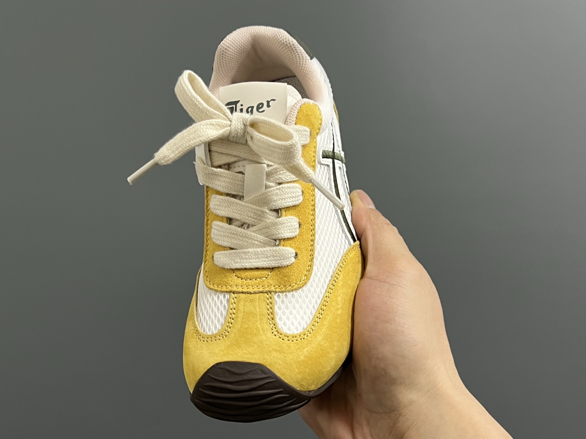 Asics Onitsuka Tiger Basic Shoes Breathable