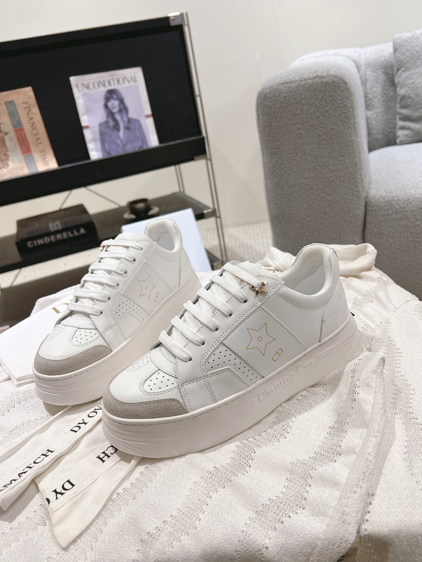 Sneakers White S