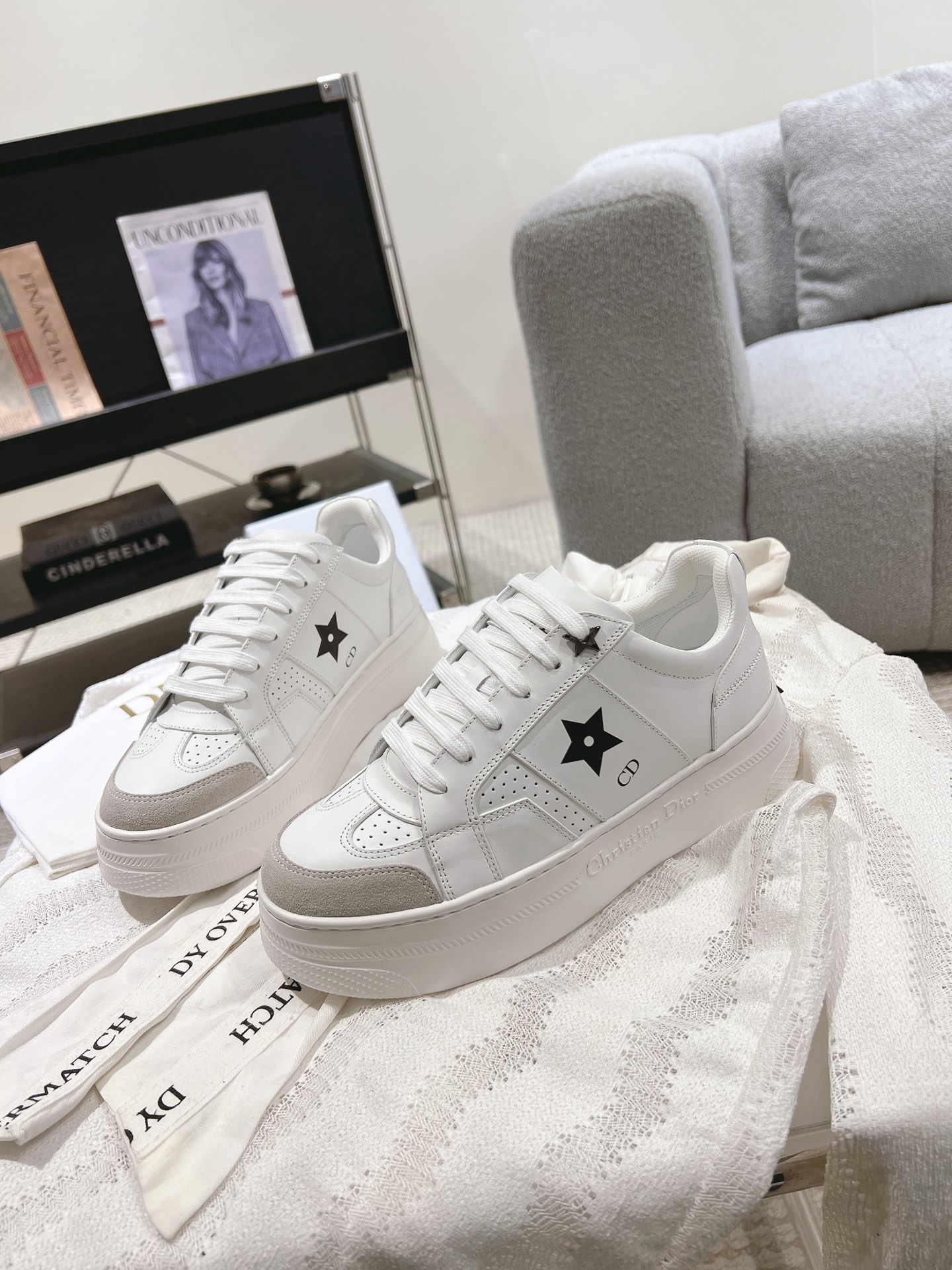 Sneakers White S