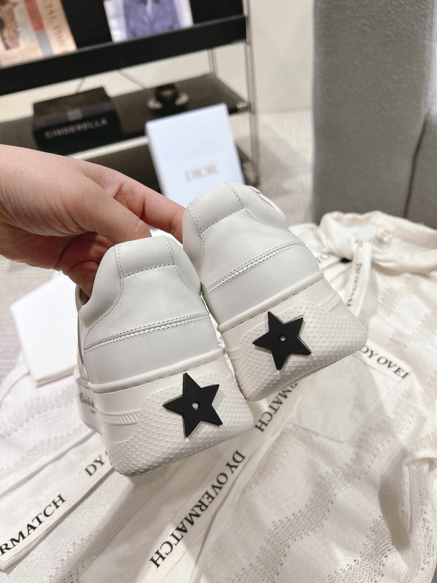 Sneakers White S