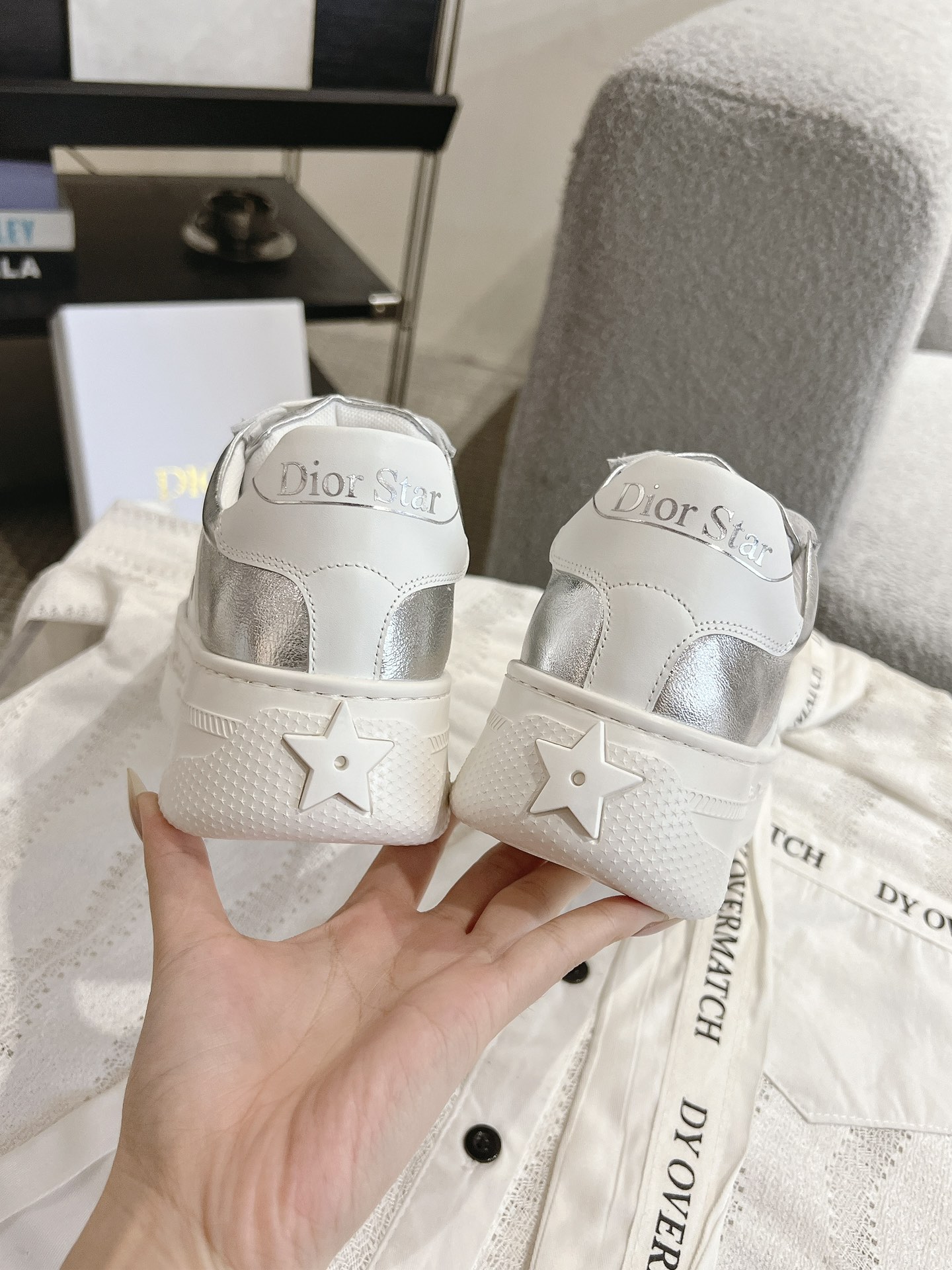 Sneakers White S