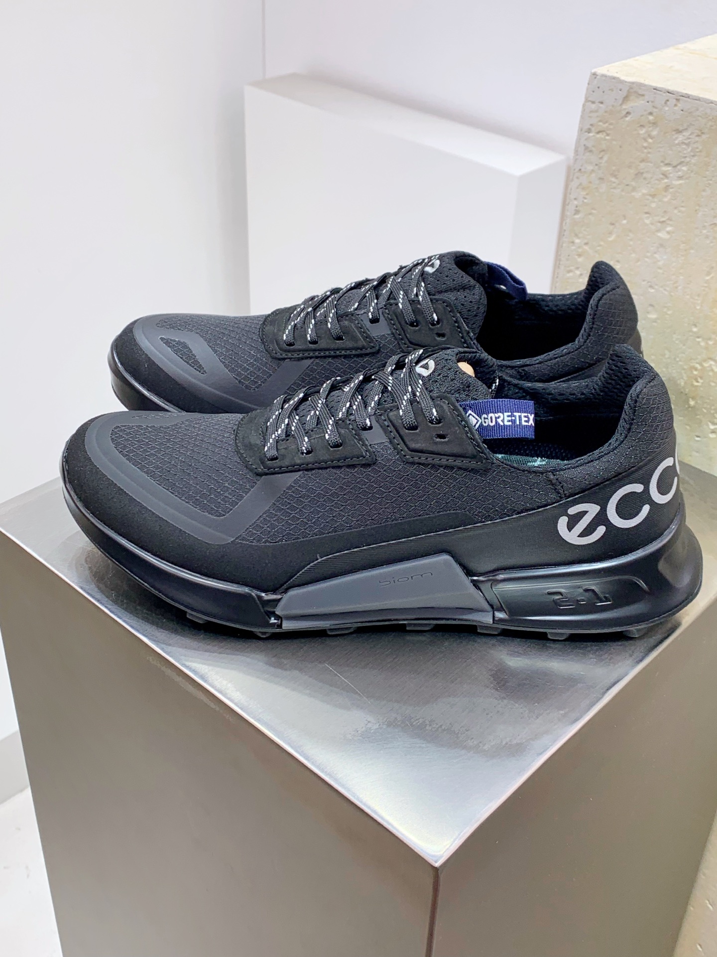 Male Sneakers M-l
