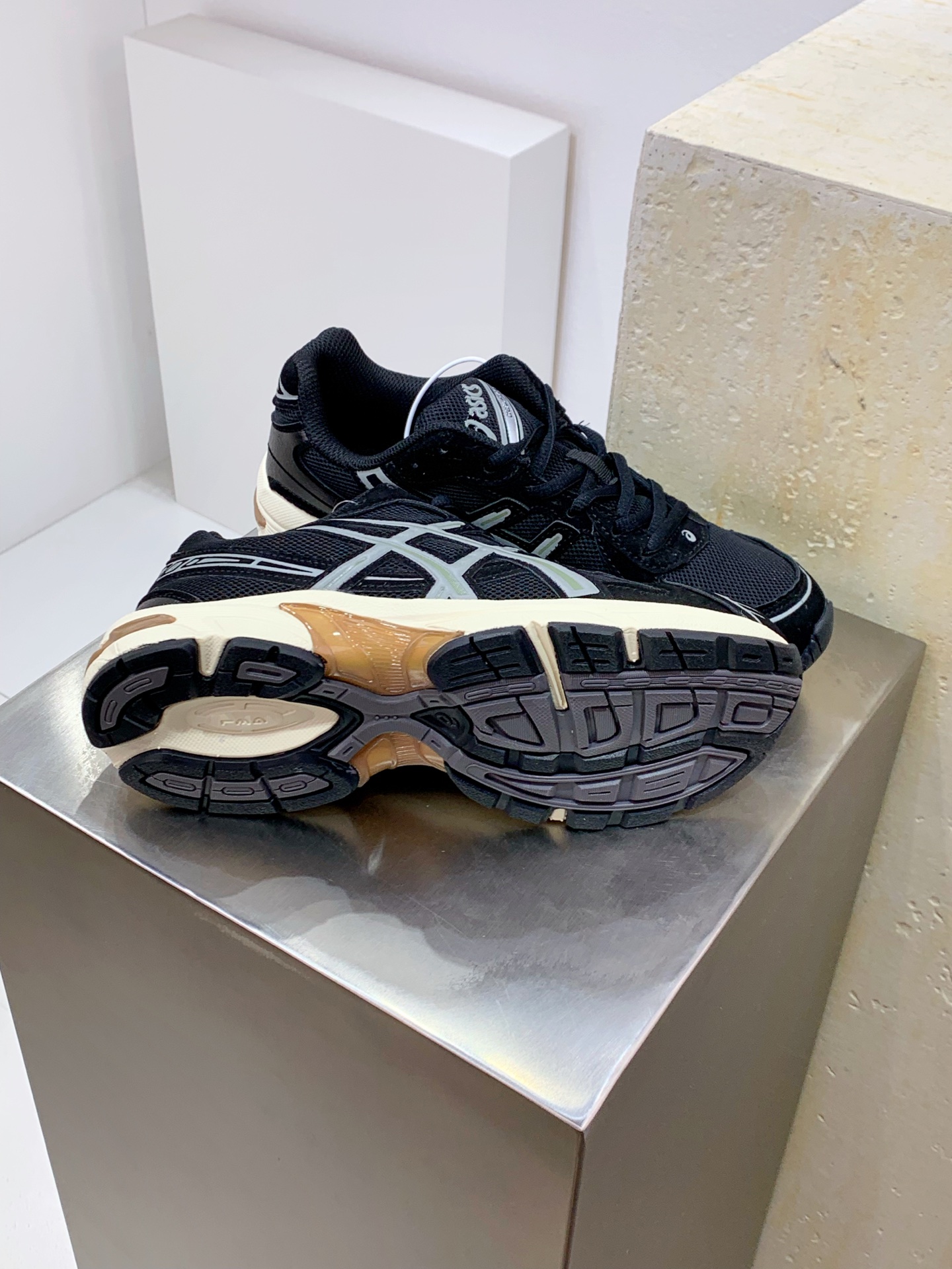 Asics Male Running Shoes L-s