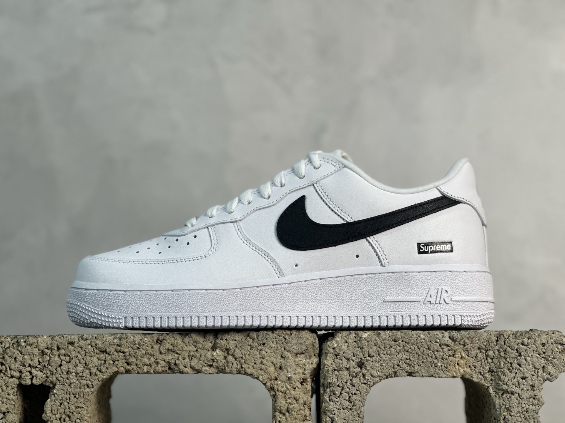 Nike Supreme Basic Shoes M-s
