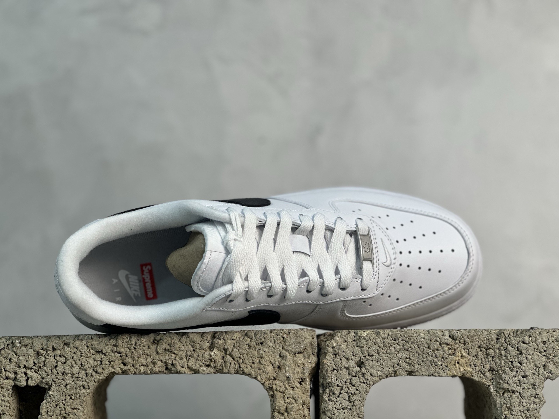 Nike Supreme Basic Shoes M-s